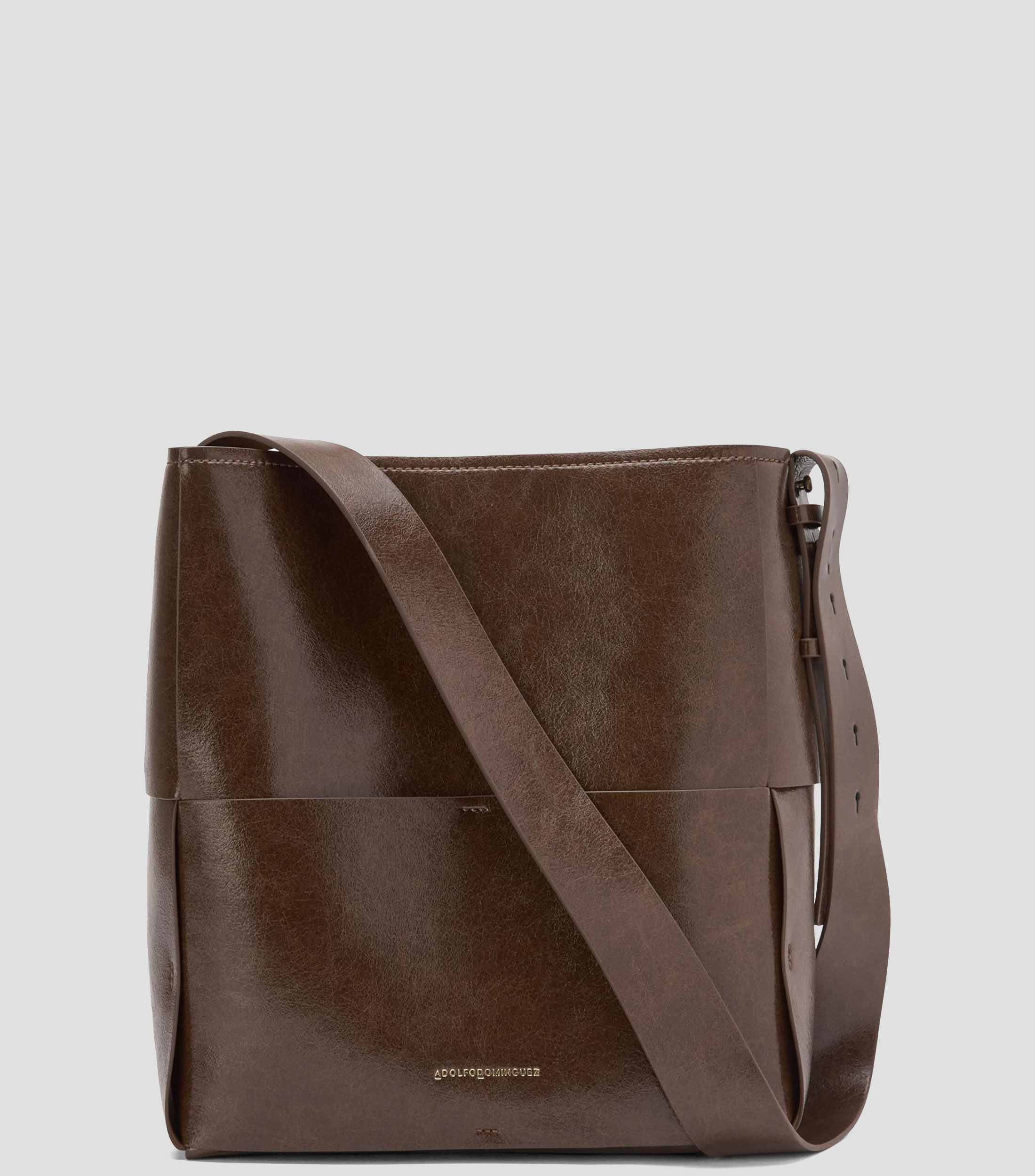 Bolsa hobo lisa con detalle texturizado Mujer
