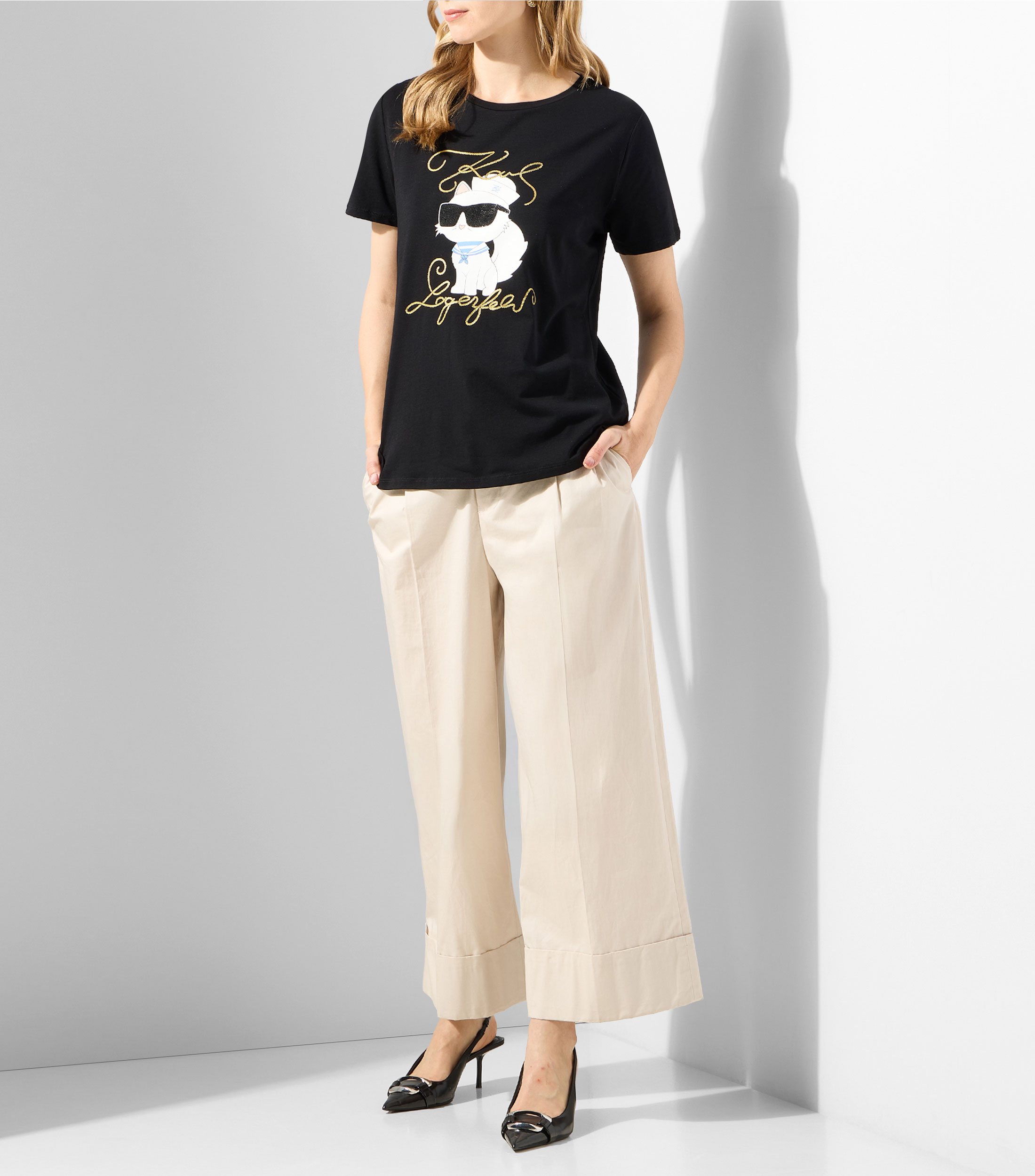 Playera cuello redondo manga corta estampada Mujer