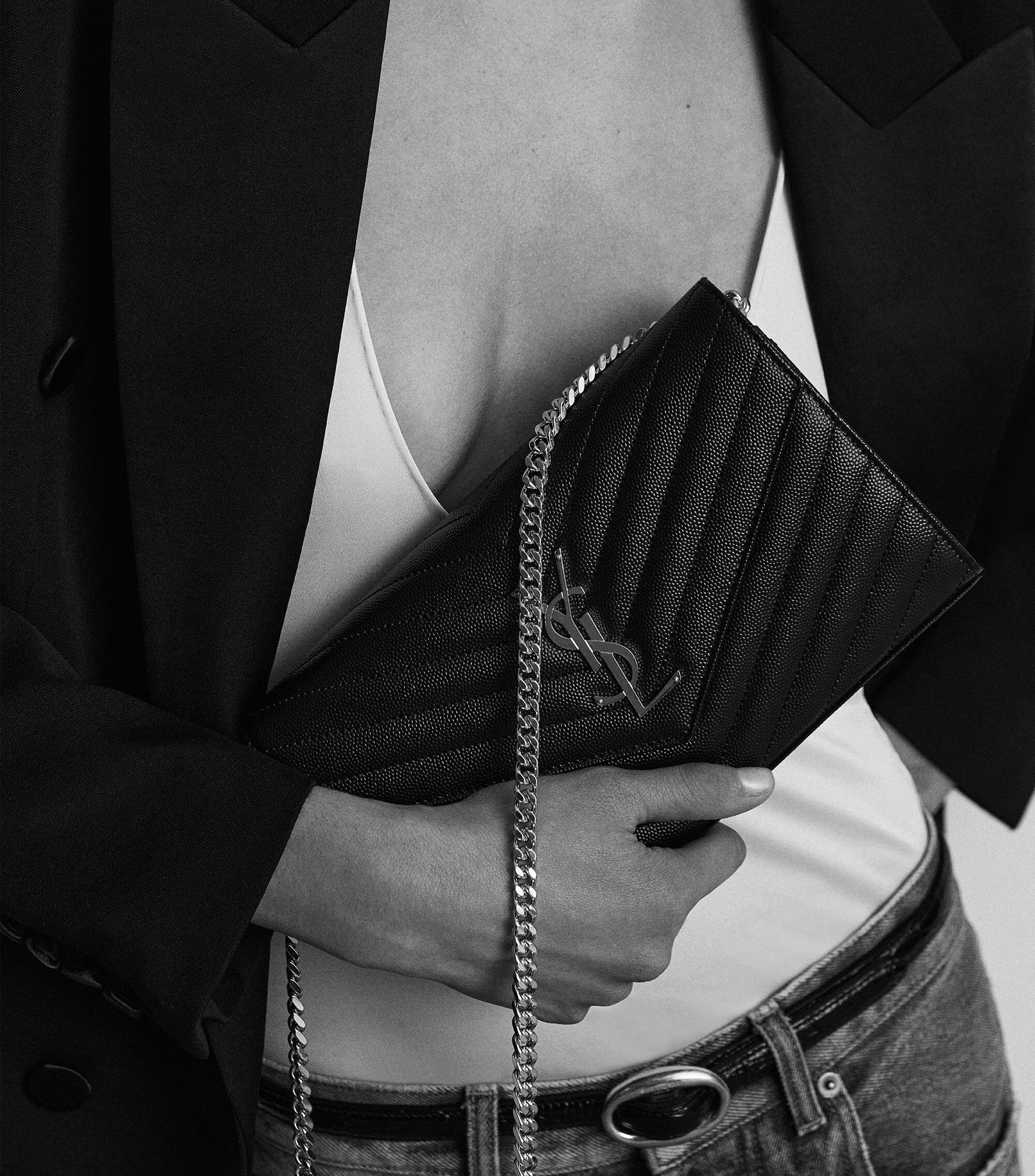 Cartera en piel con cadena Cassandre capitoneada Mujer