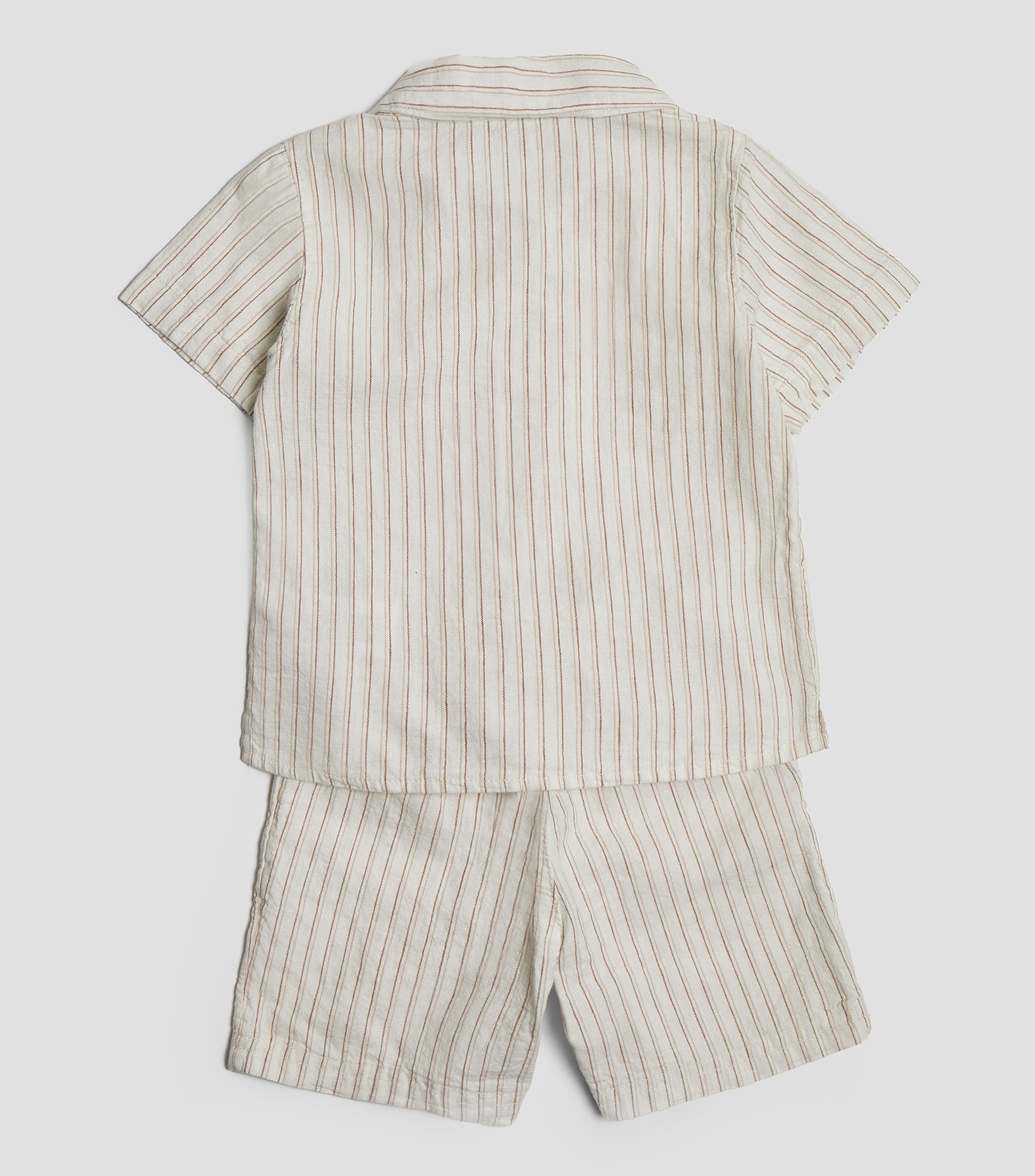 Conjunto 2 piezas con líneas Bebé
