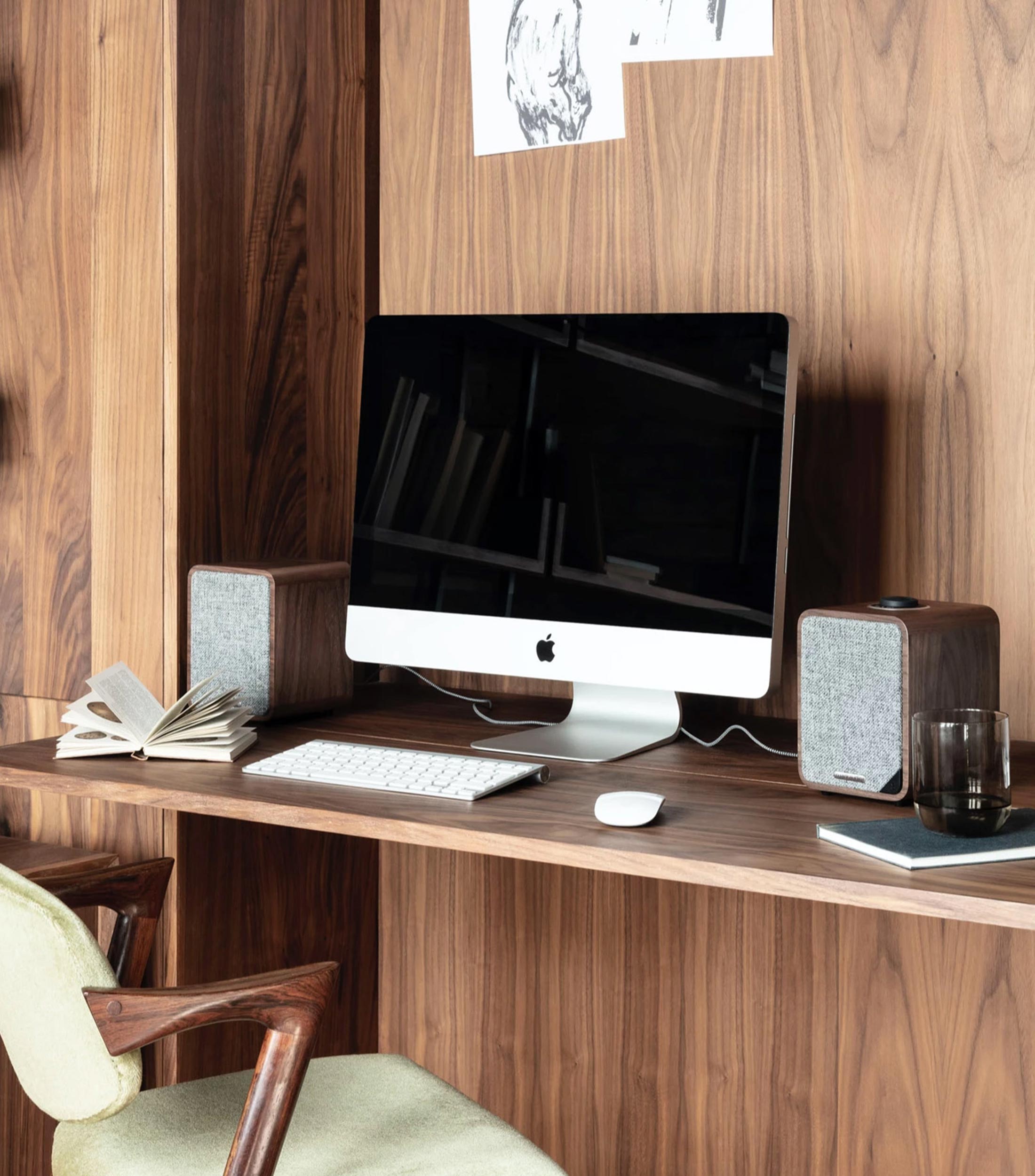 Juego de Bocinas Amplificadas MR1B-WAL Bluetooth 20W