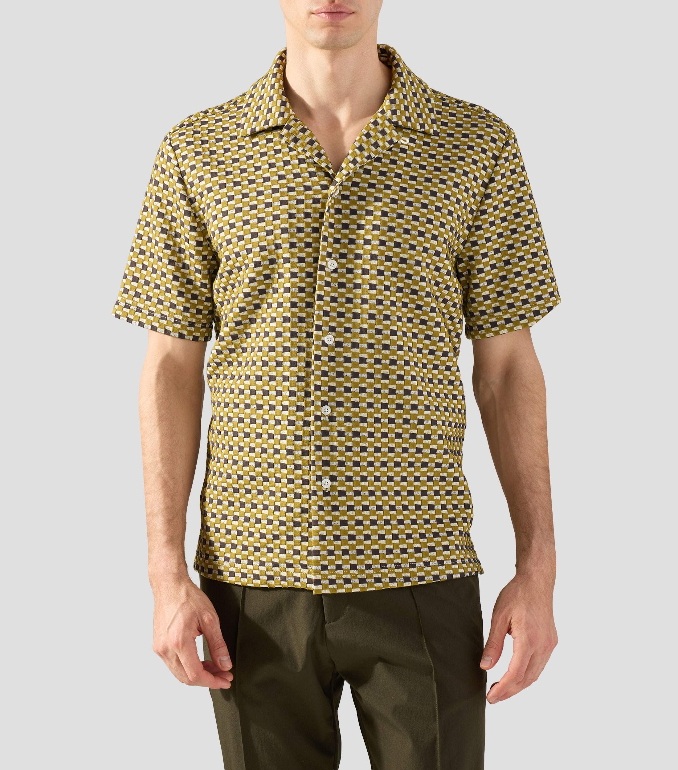 Camisa con jacquard bordado y manga corta Hombre