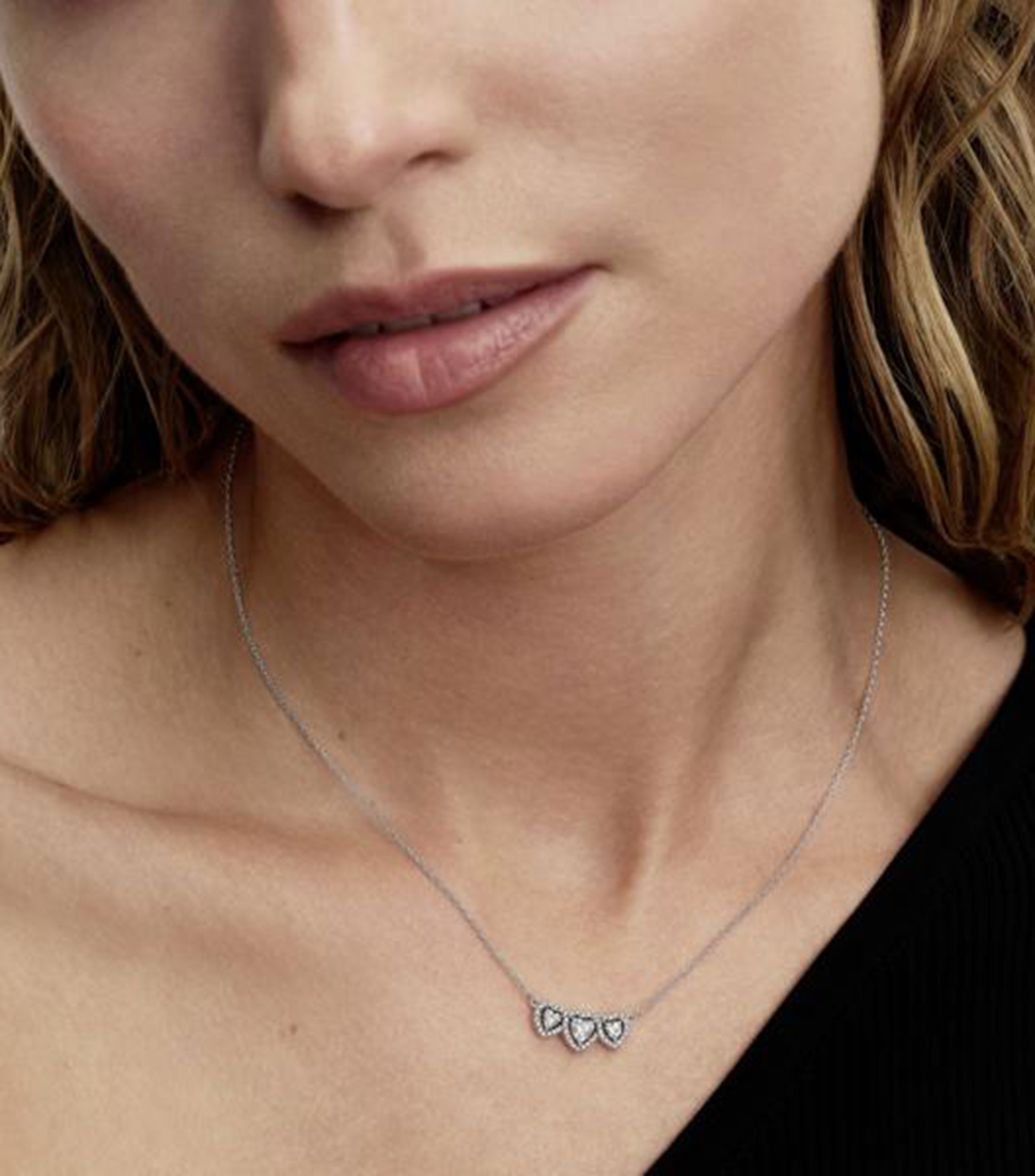 Collar en plata Triple Heart con incrustación de circonita cúbica Mujer