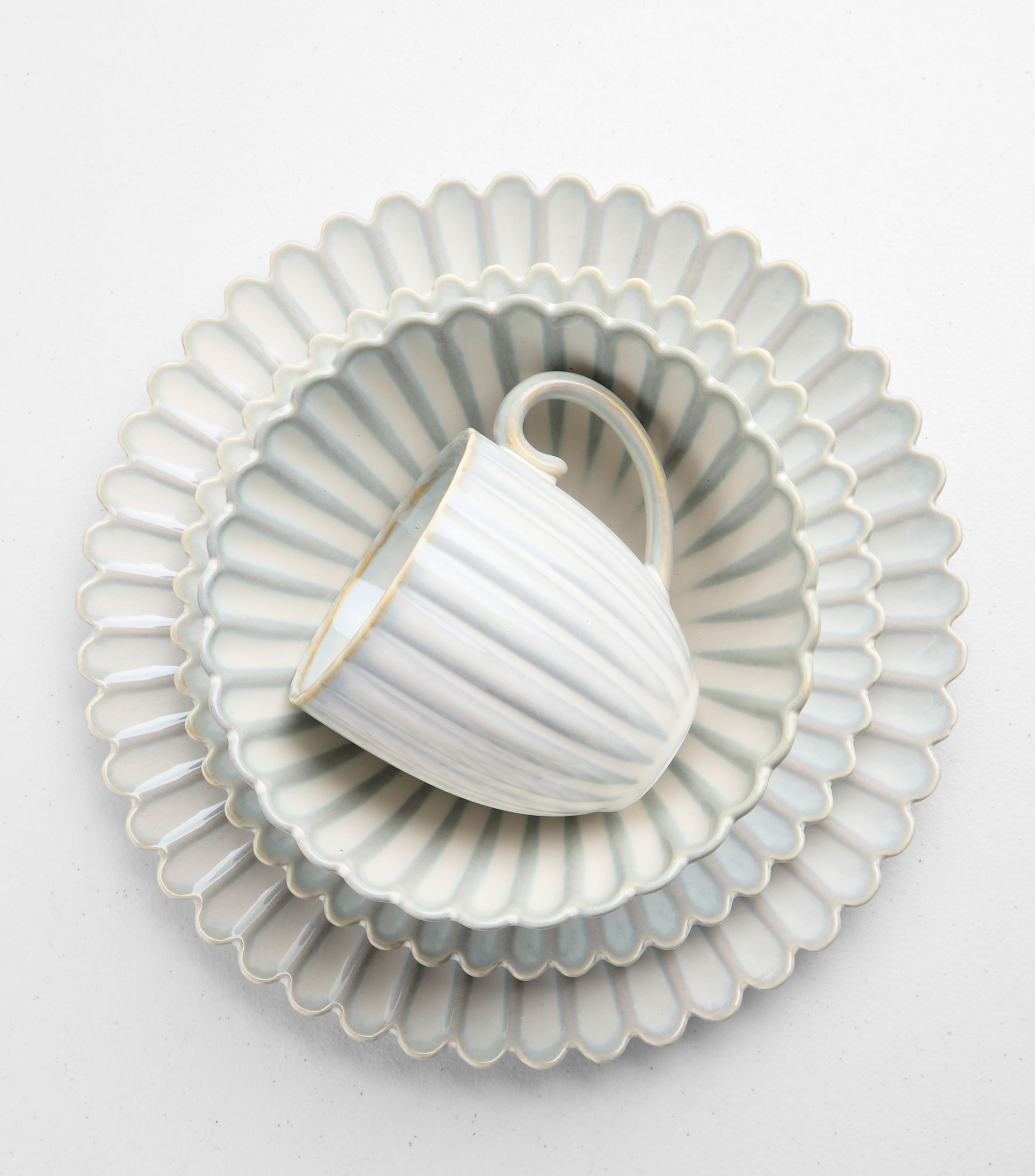 Taza Lotus con líneas