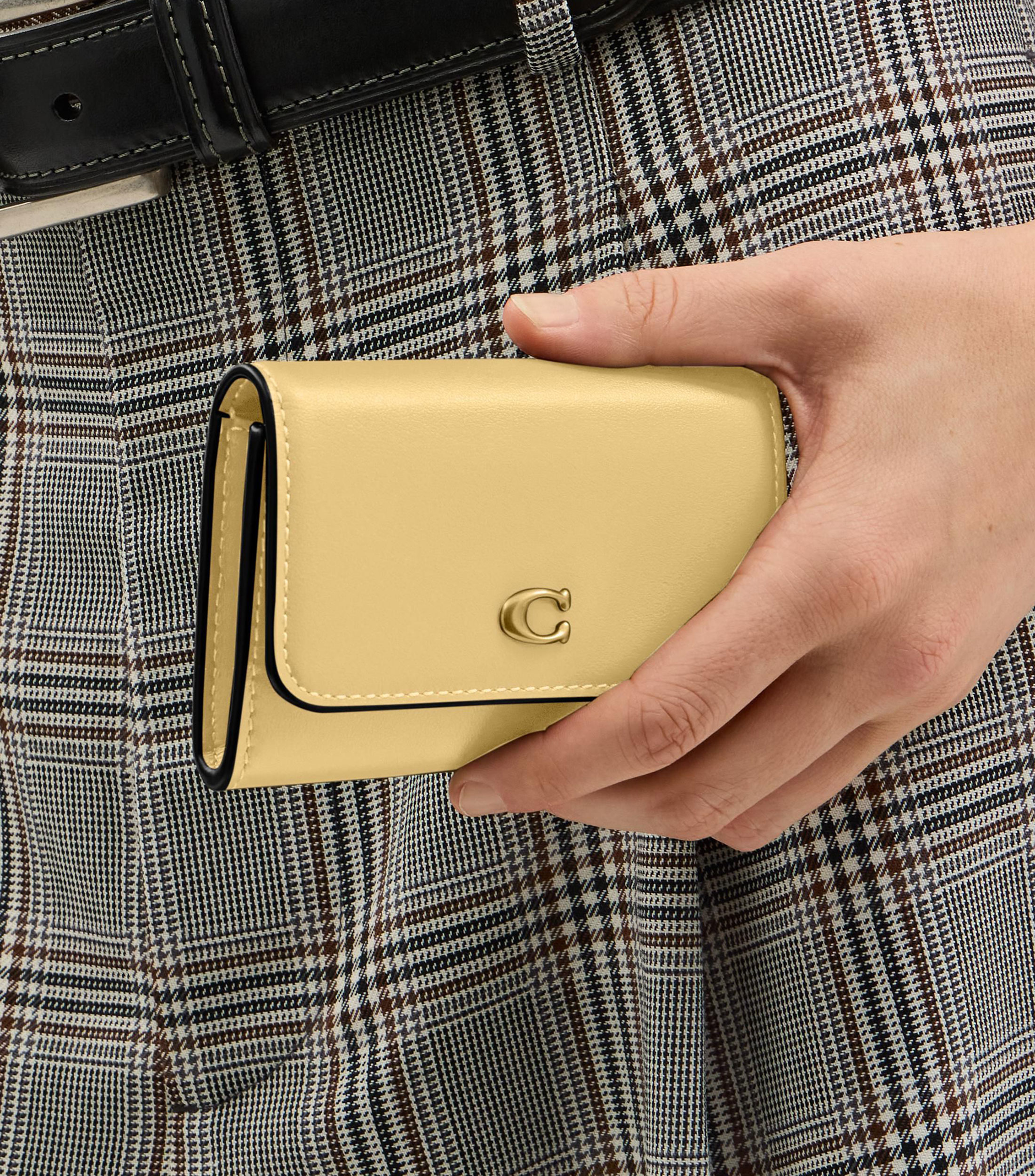Cartera en cuero Essential lisa Mujer