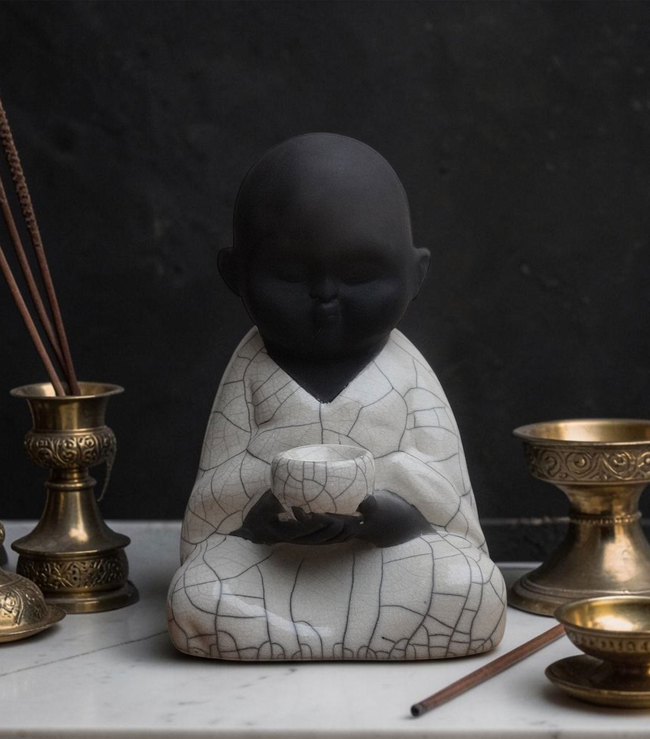 Escultura Baby Buda en cerámica