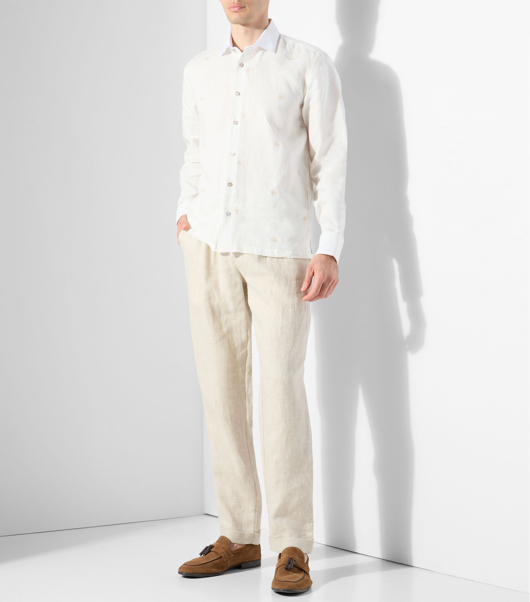 Camisa bordada en lino con manga larga Hombre