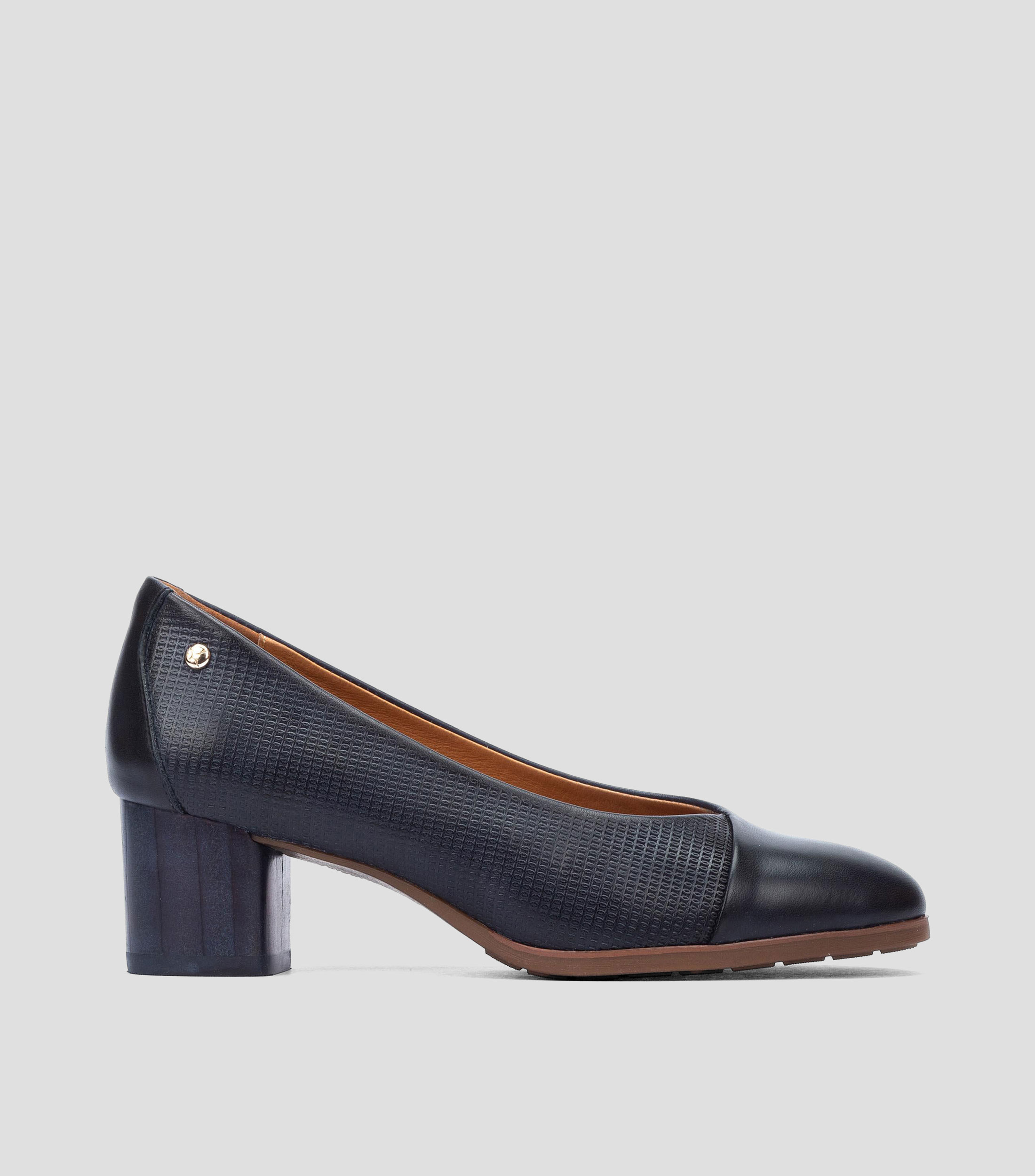 Zapatos casuales con tacón bajo ancho en piel Mujer