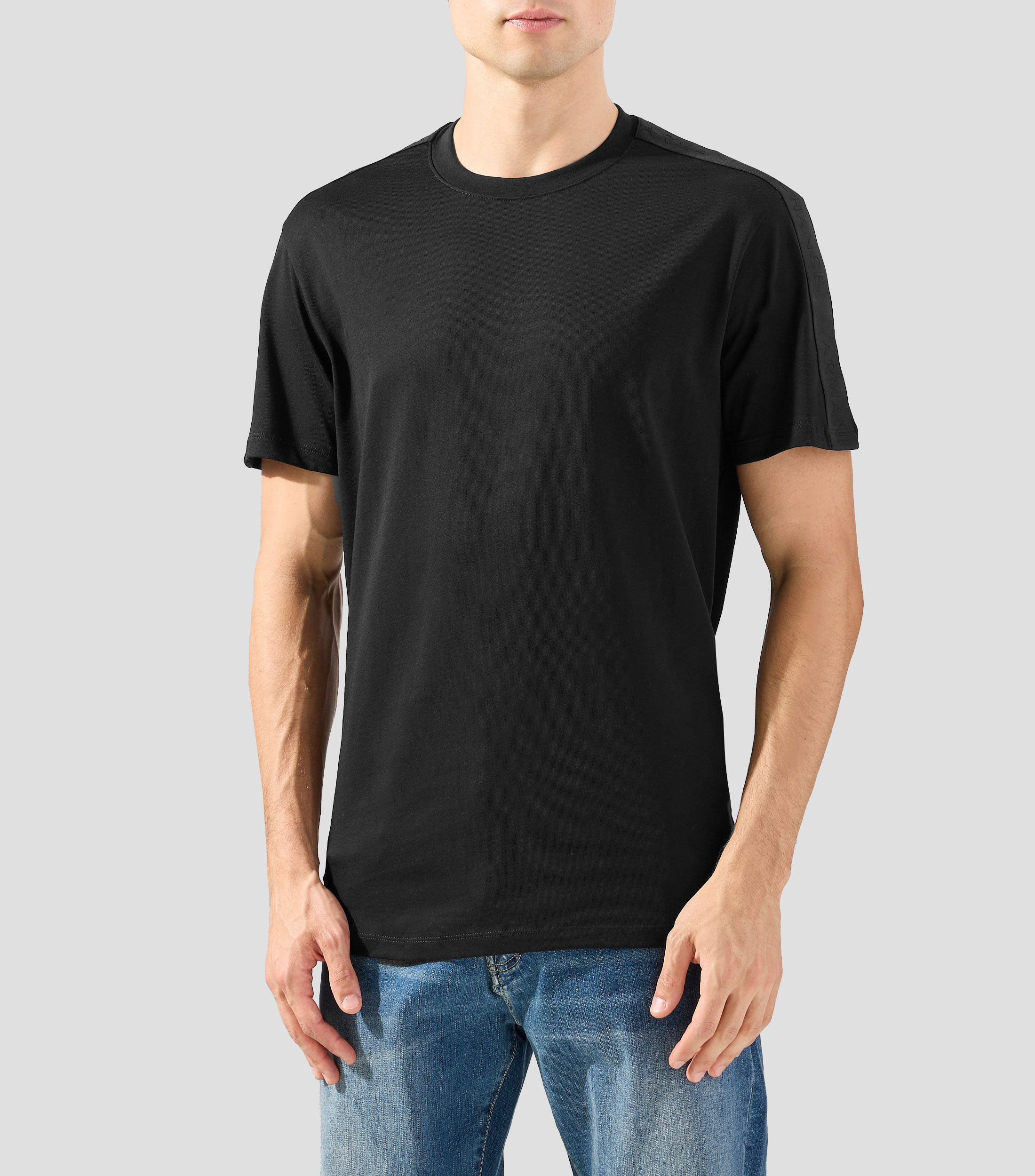 Playera de cuello redondo con manga corta lisa Hombre