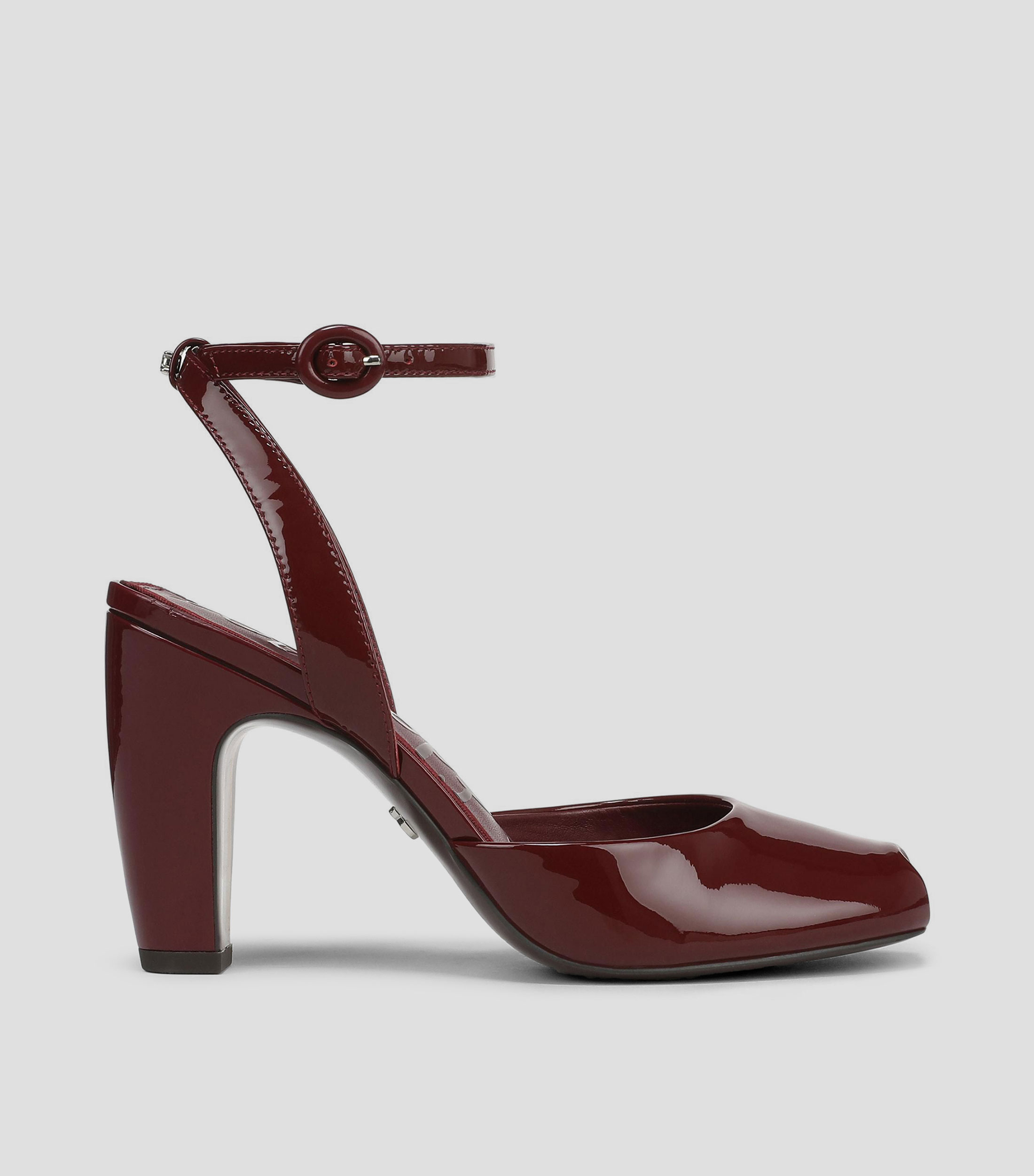 Zapatillas pump con tacón alto cuadrado Mujer