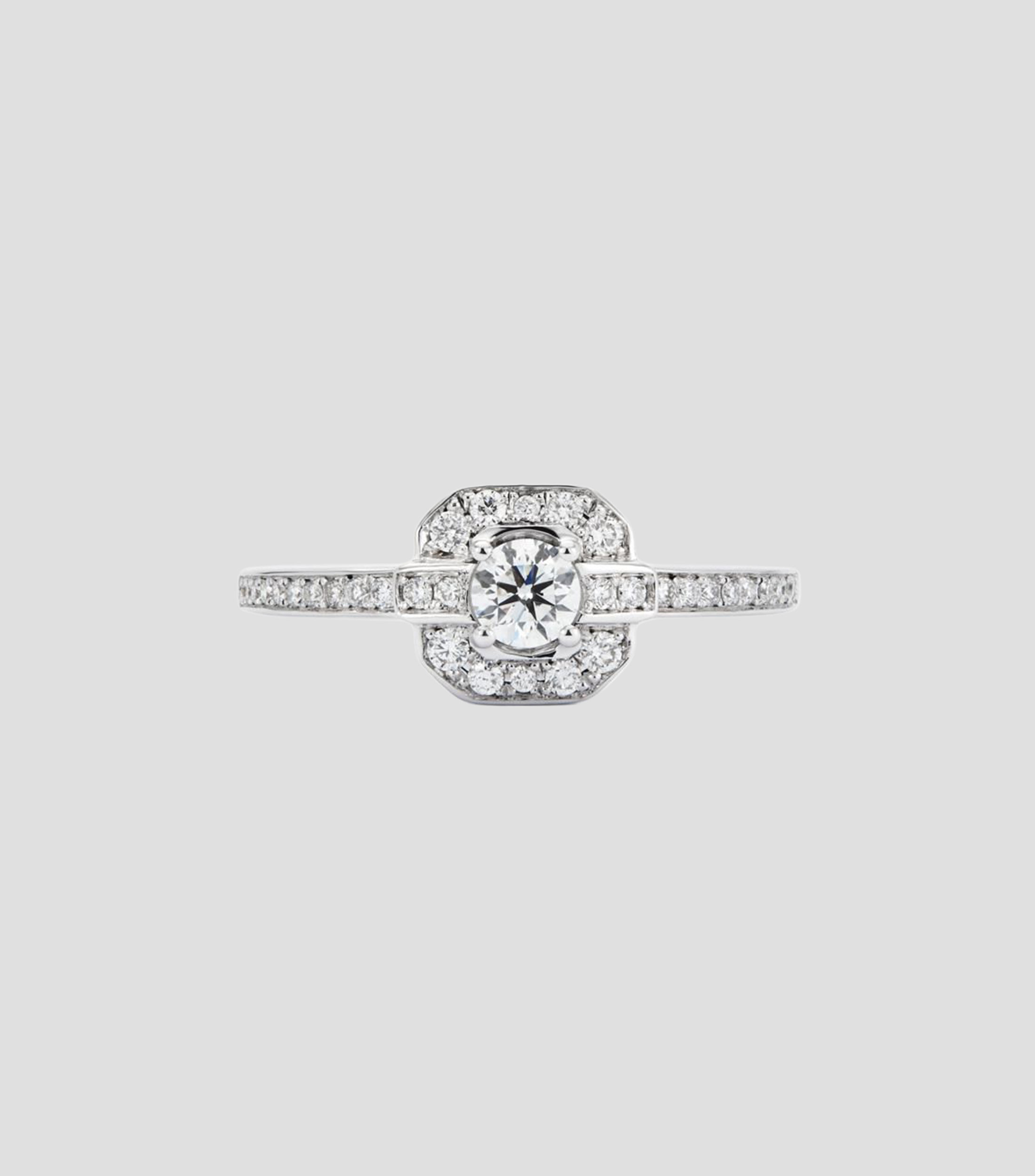 Anillo en Oro blanco de 18 Kilates con diamante Mujer