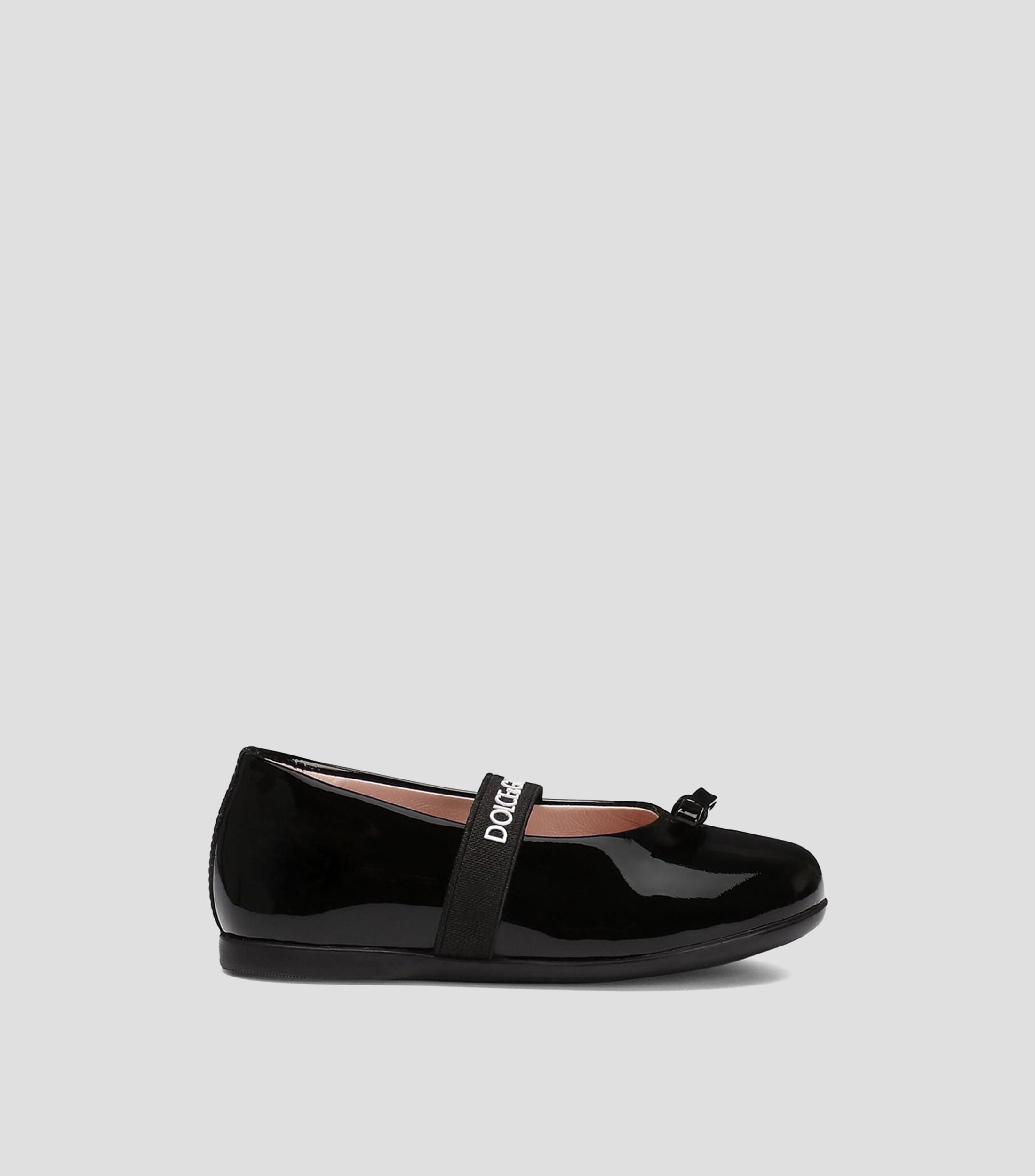 Flats en piel charol con moño Niña