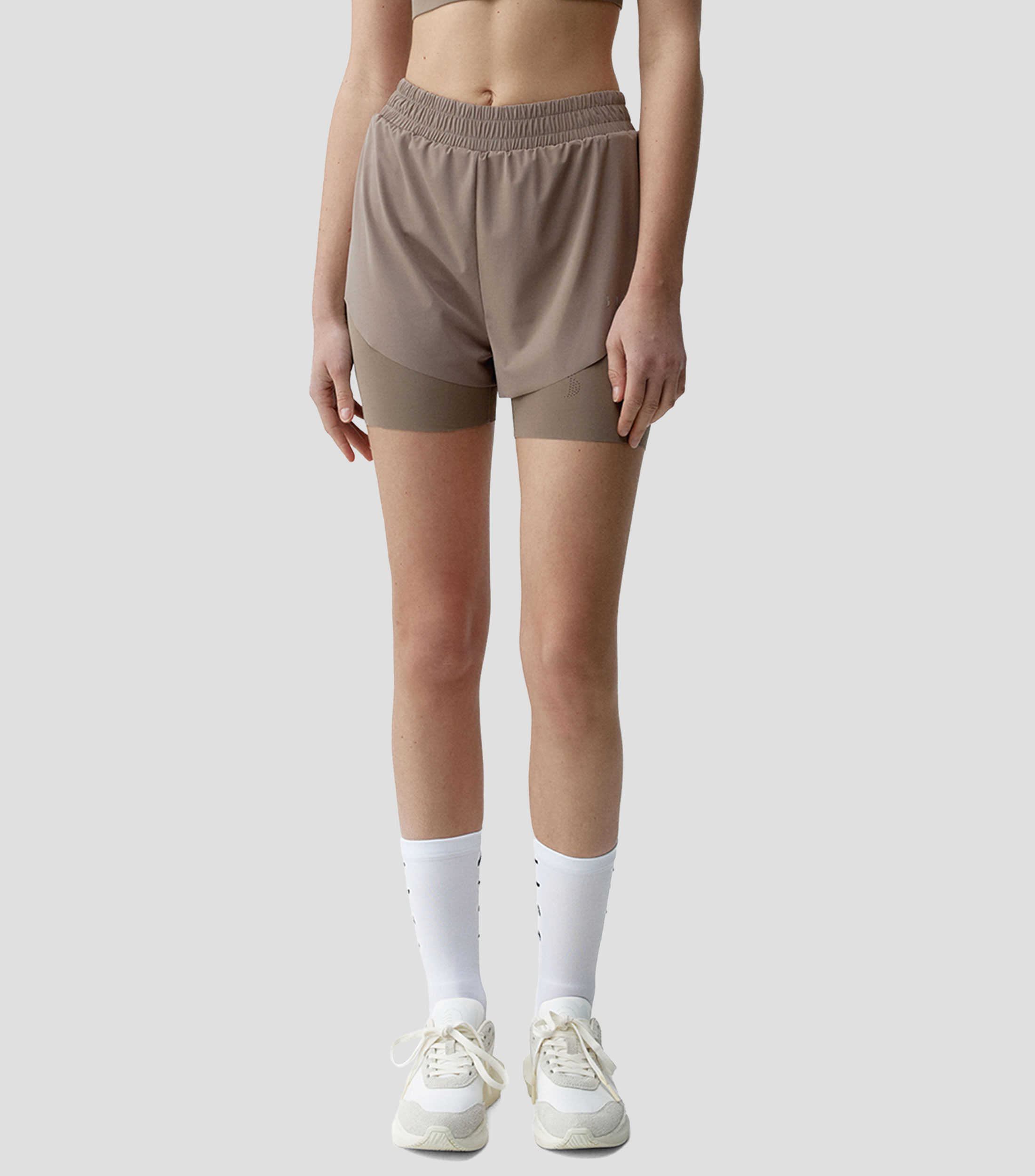 Short para entrenamiento liso Mujer