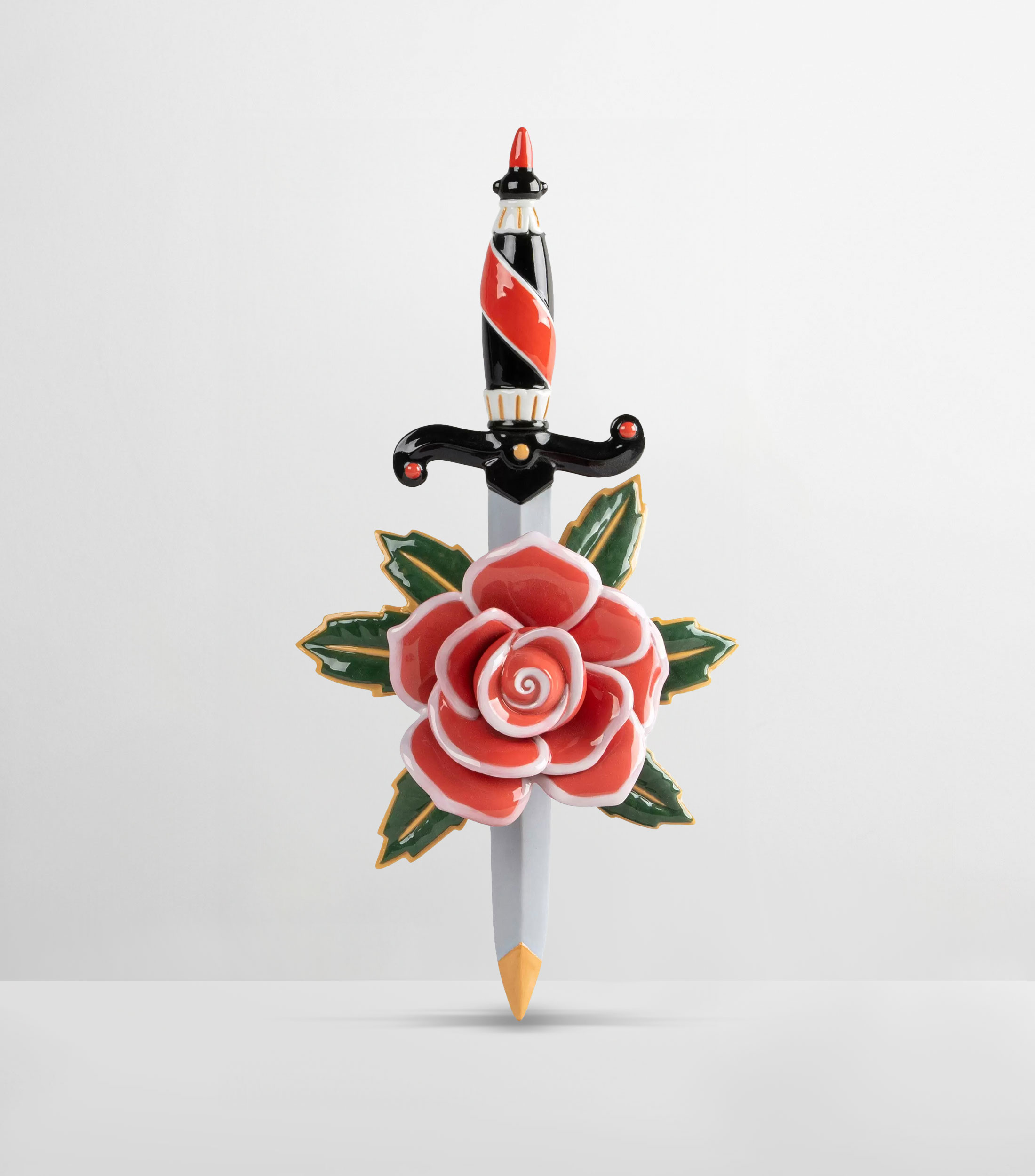 Escultura Daga y Rosa en porcelana