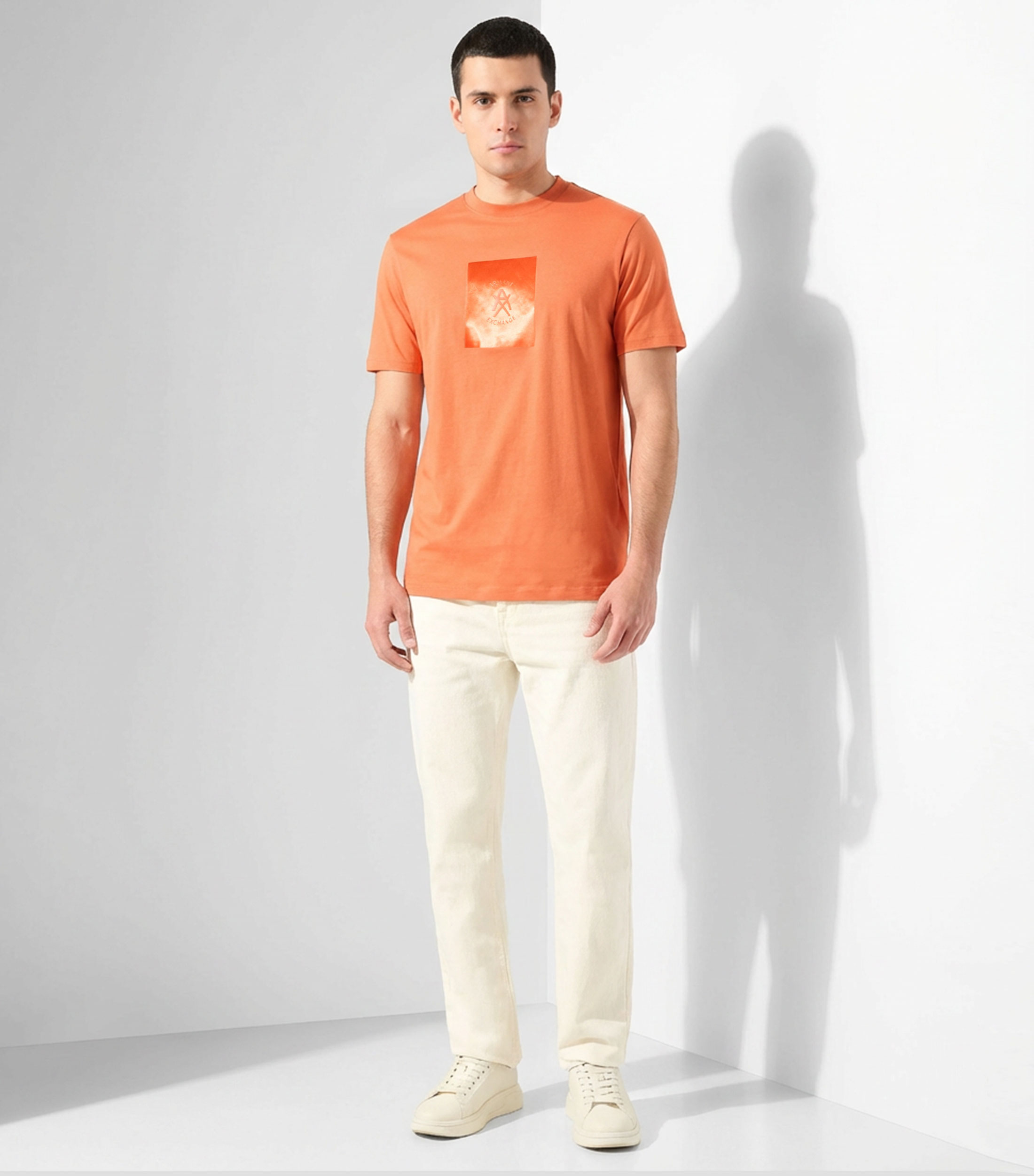 Playera cuello redondo manga corta estampada Hombre