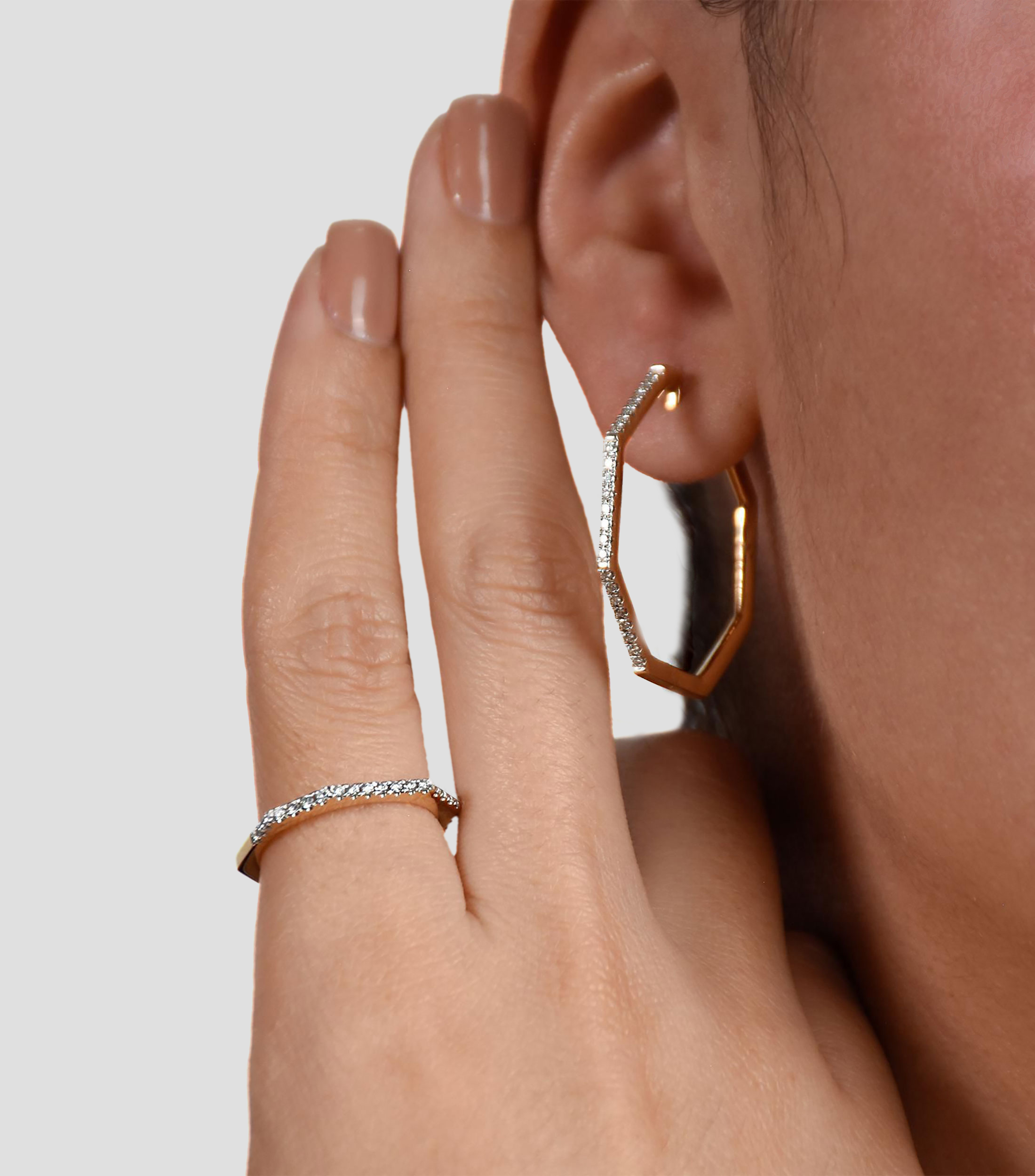 Set de anillo y aretes en Oro amarillo de 14 Kilates con diamantes Mujer