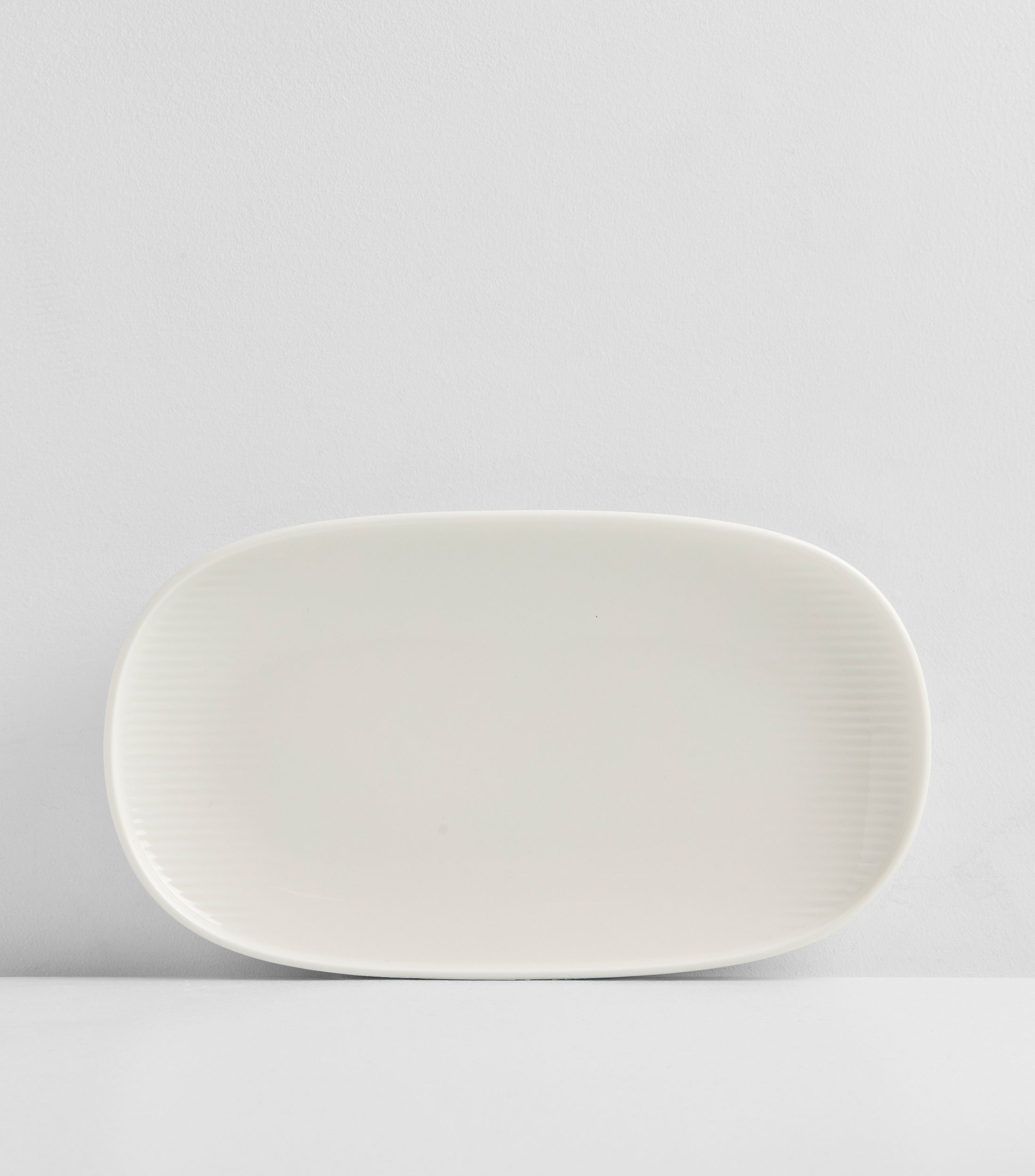 Plato universal Afina
