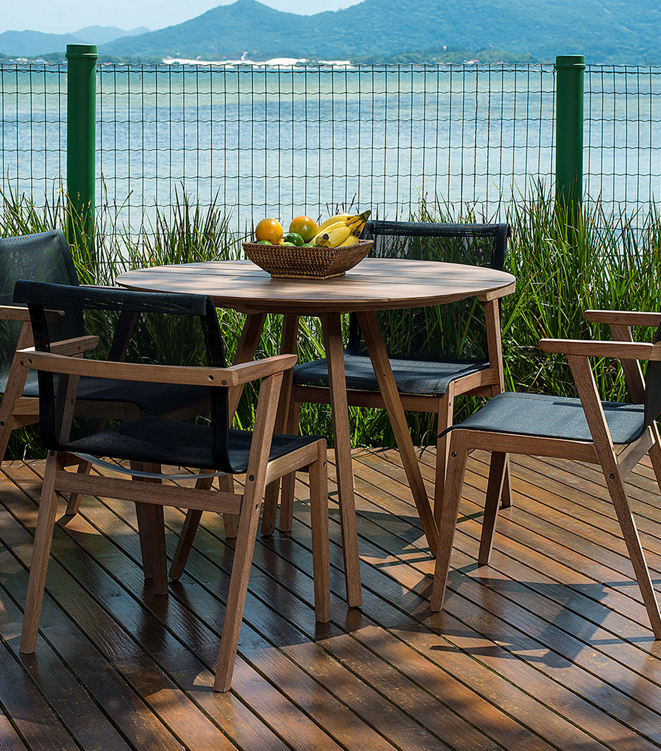 Silla con brazos para exterior Bali en madera