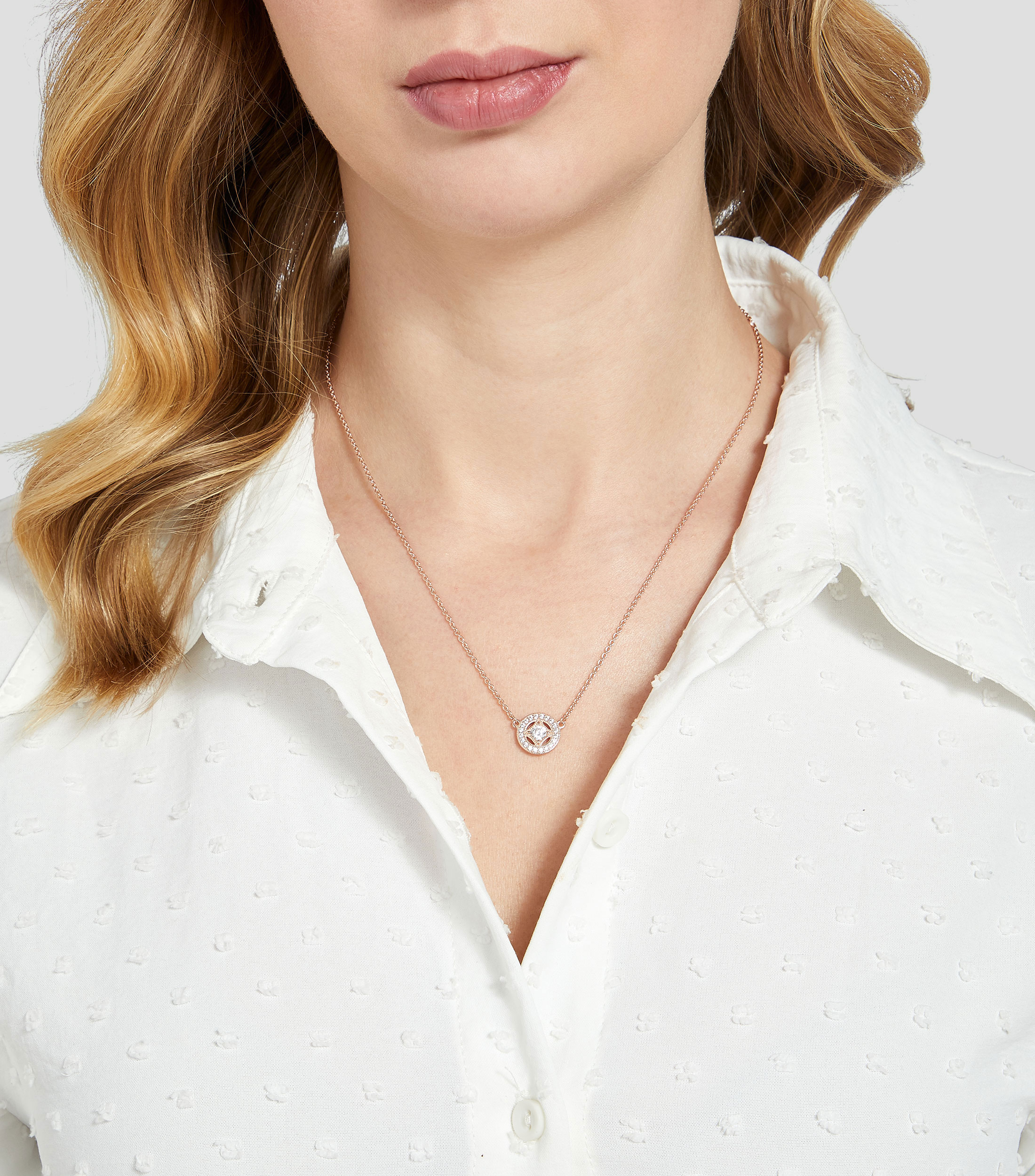 Collar en plata de eslabones con zirconias cúbicas Mujer