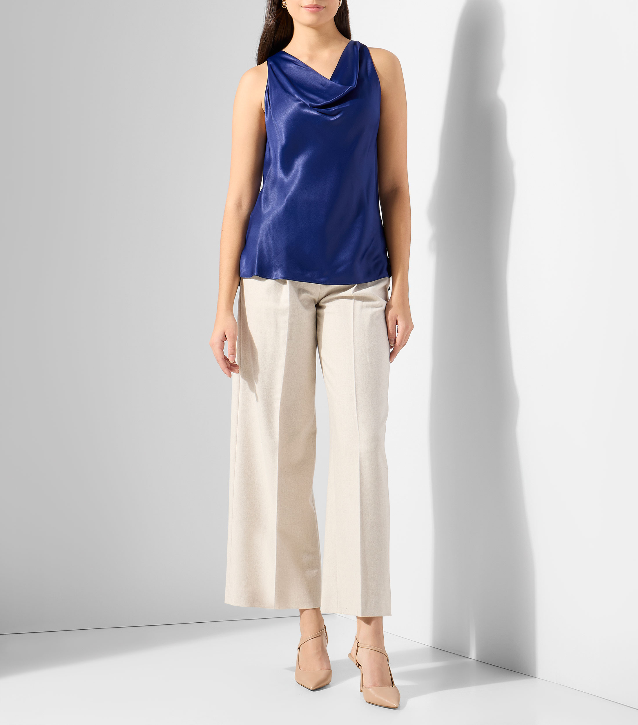 Blusa lisa sin mangas Mujer