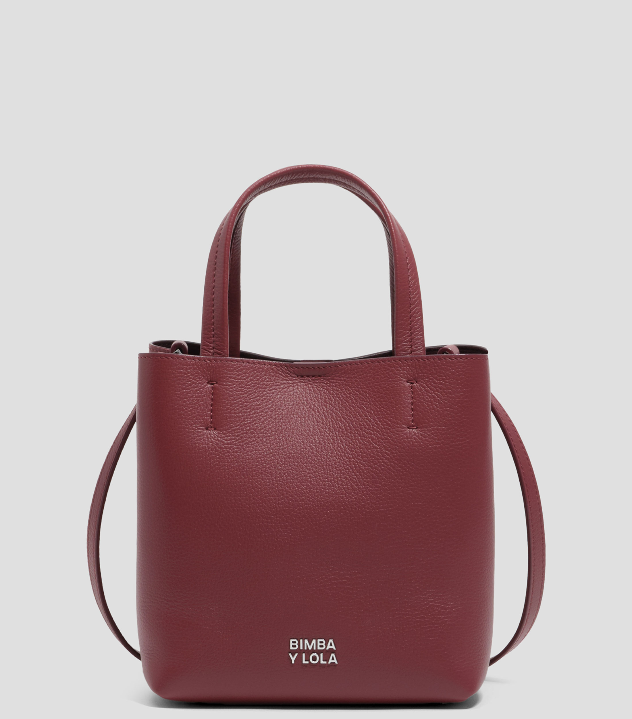 Bolsa tote en piel vacuna con logotipo Mujer
