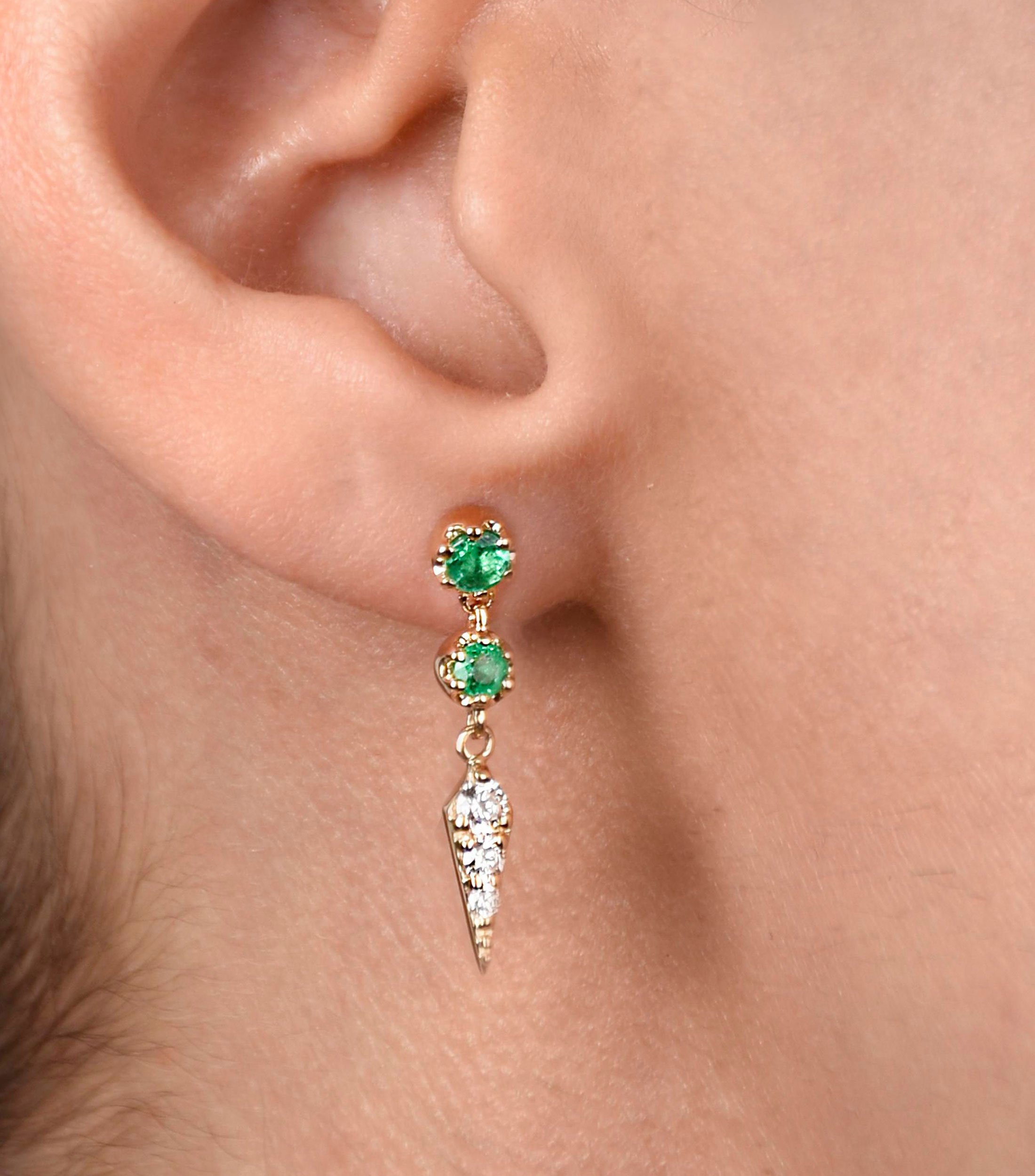 Aretes en oro amarillo 18 Kilates con Esmeralda y Diamantes Mujer