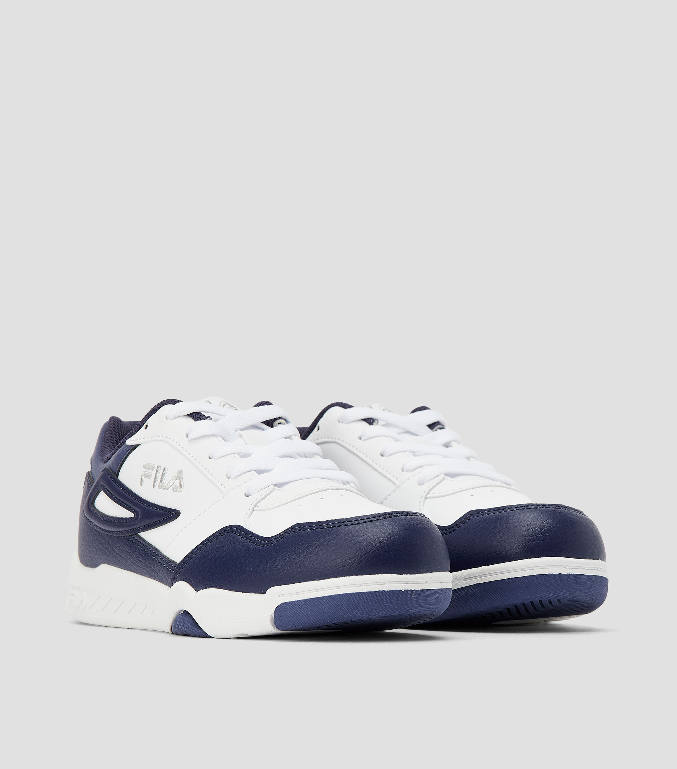 Tenis casuales con logo Niño