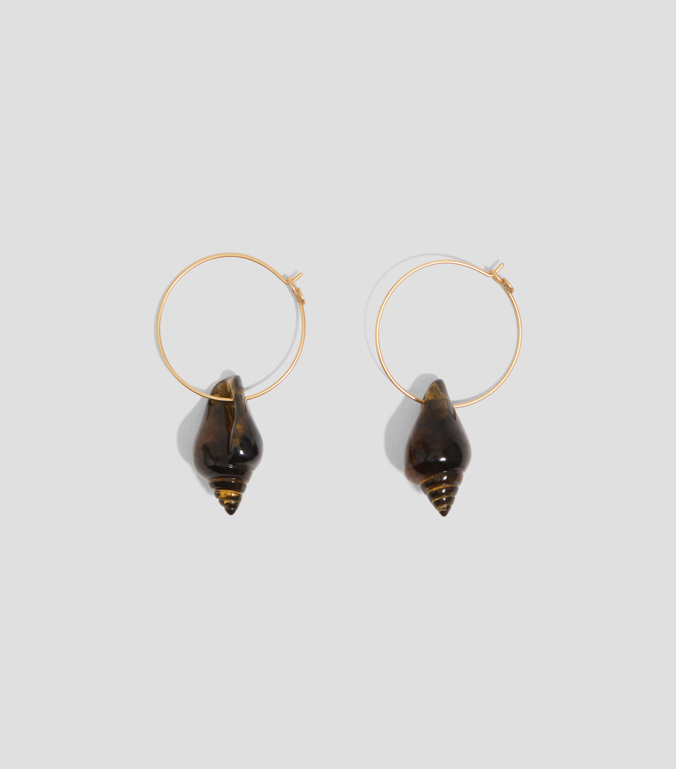Pendientes aro caracola resina ámbar Mujer
