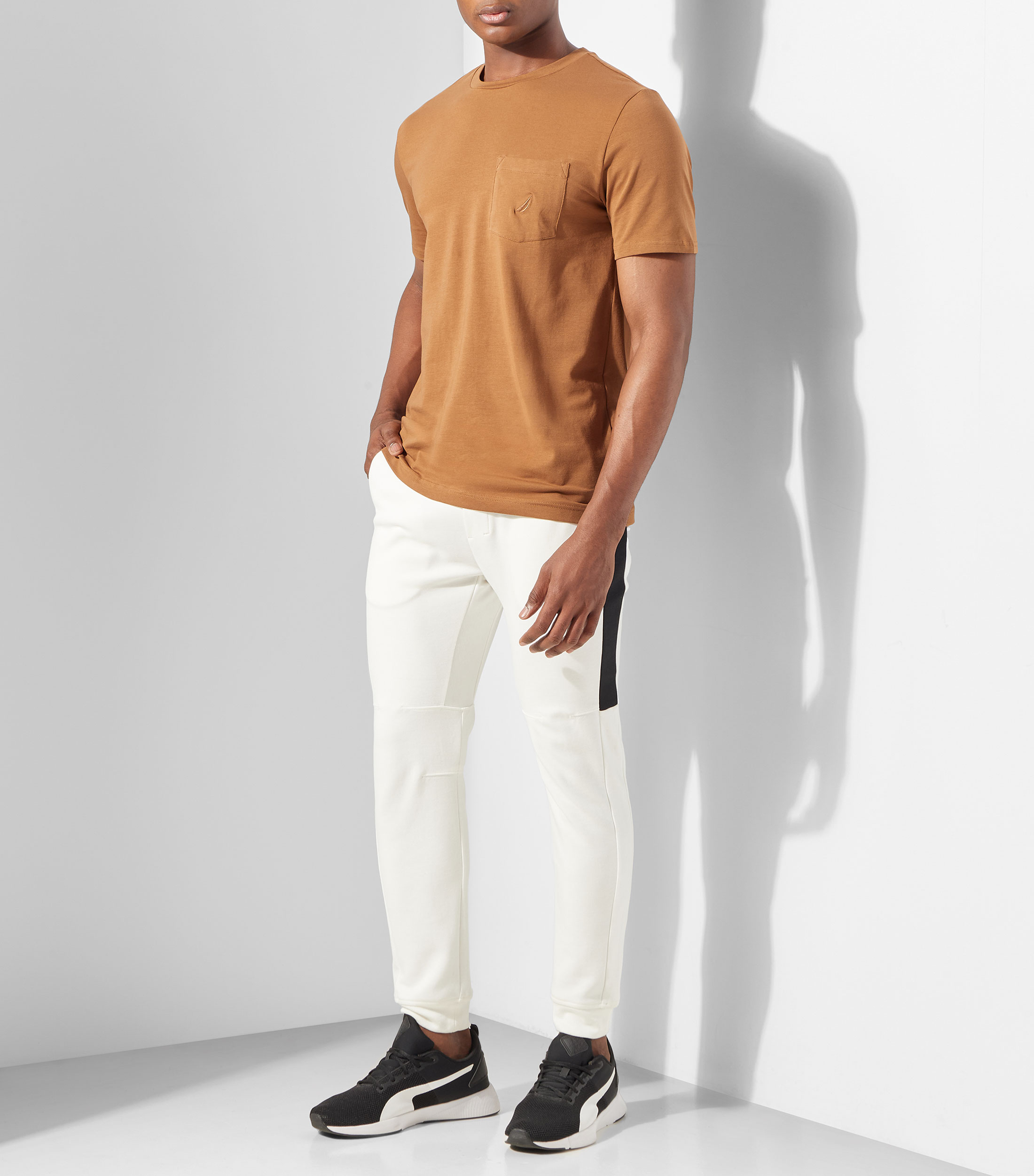 Playera cuello redondo manga corta lisa Hombre
