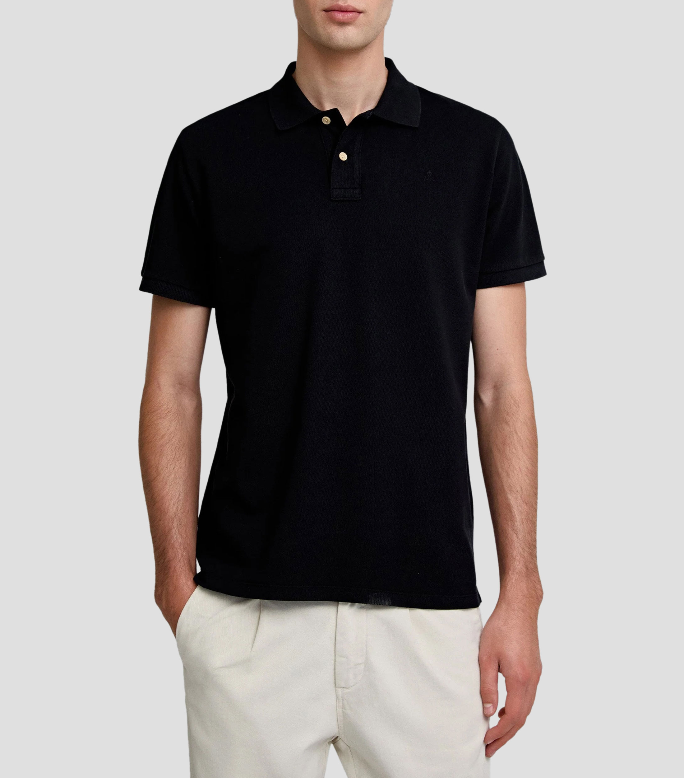 Playera tipo polo con manga corta lisa Hombre
