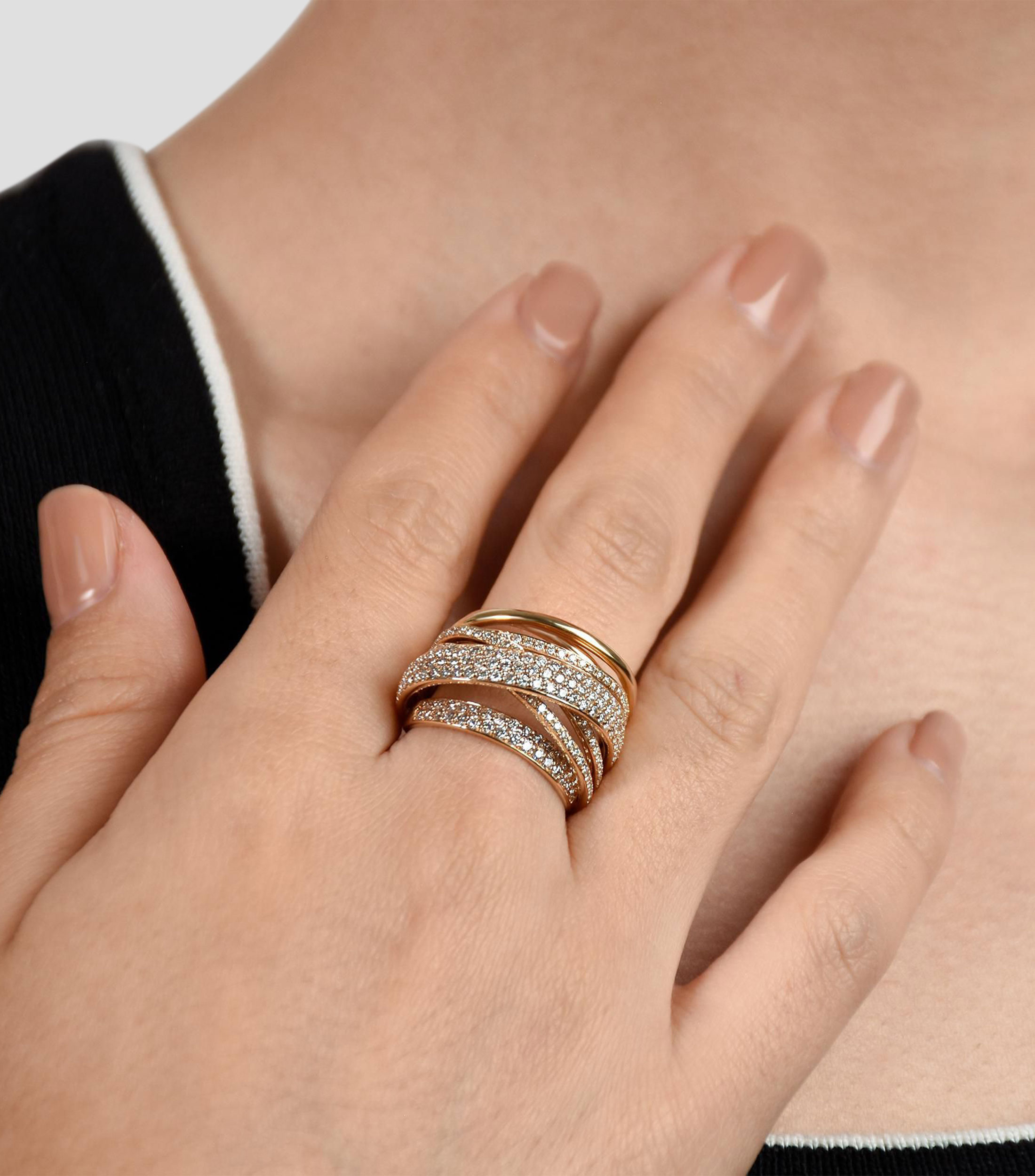 Anillo en Oro amarillo con Diamante Mujer