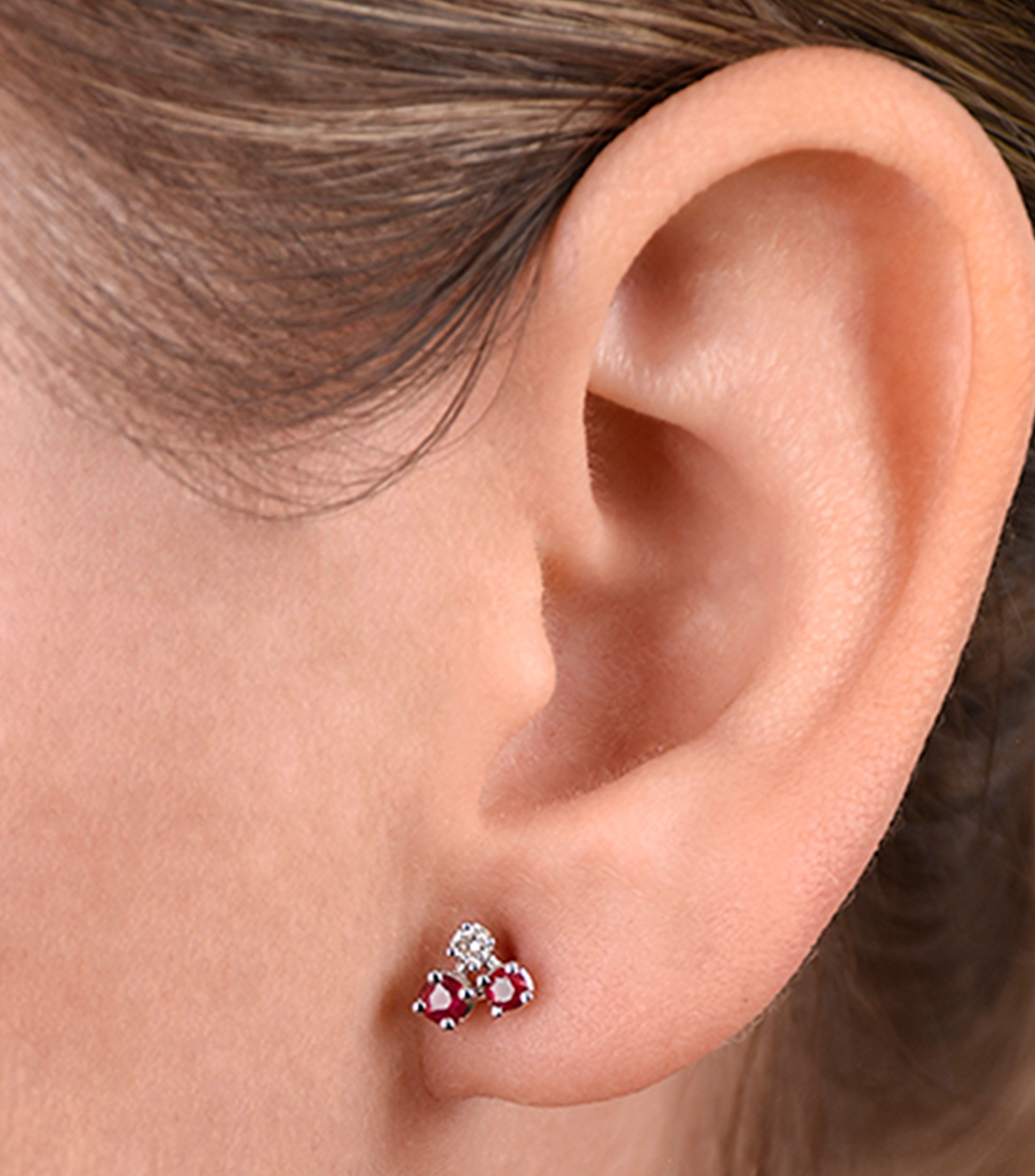 Broqueles en oro blanco 14 kilates con rubí y diamantes Mujer