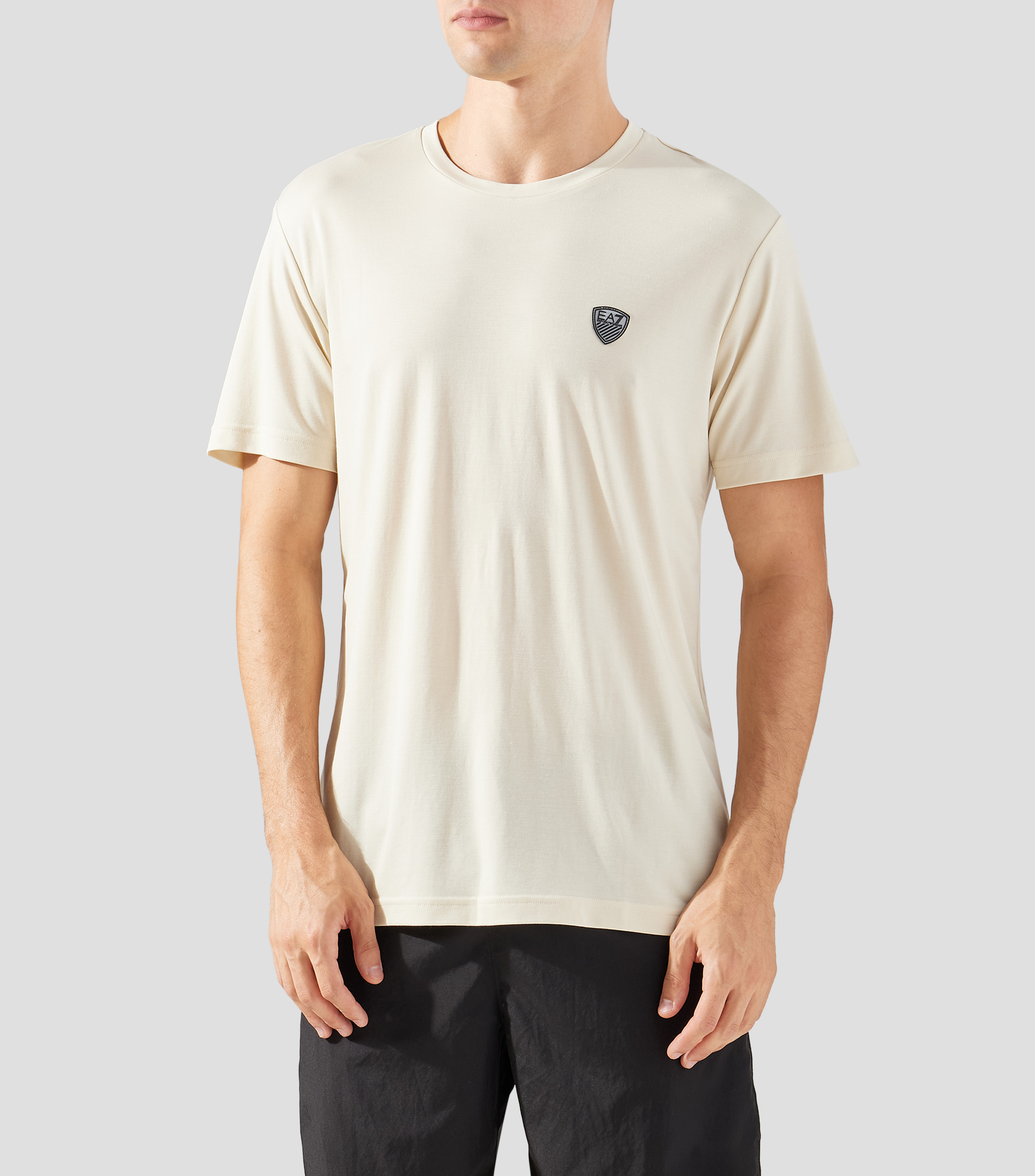 Playera cuello redondo manga corta lisa Hombre