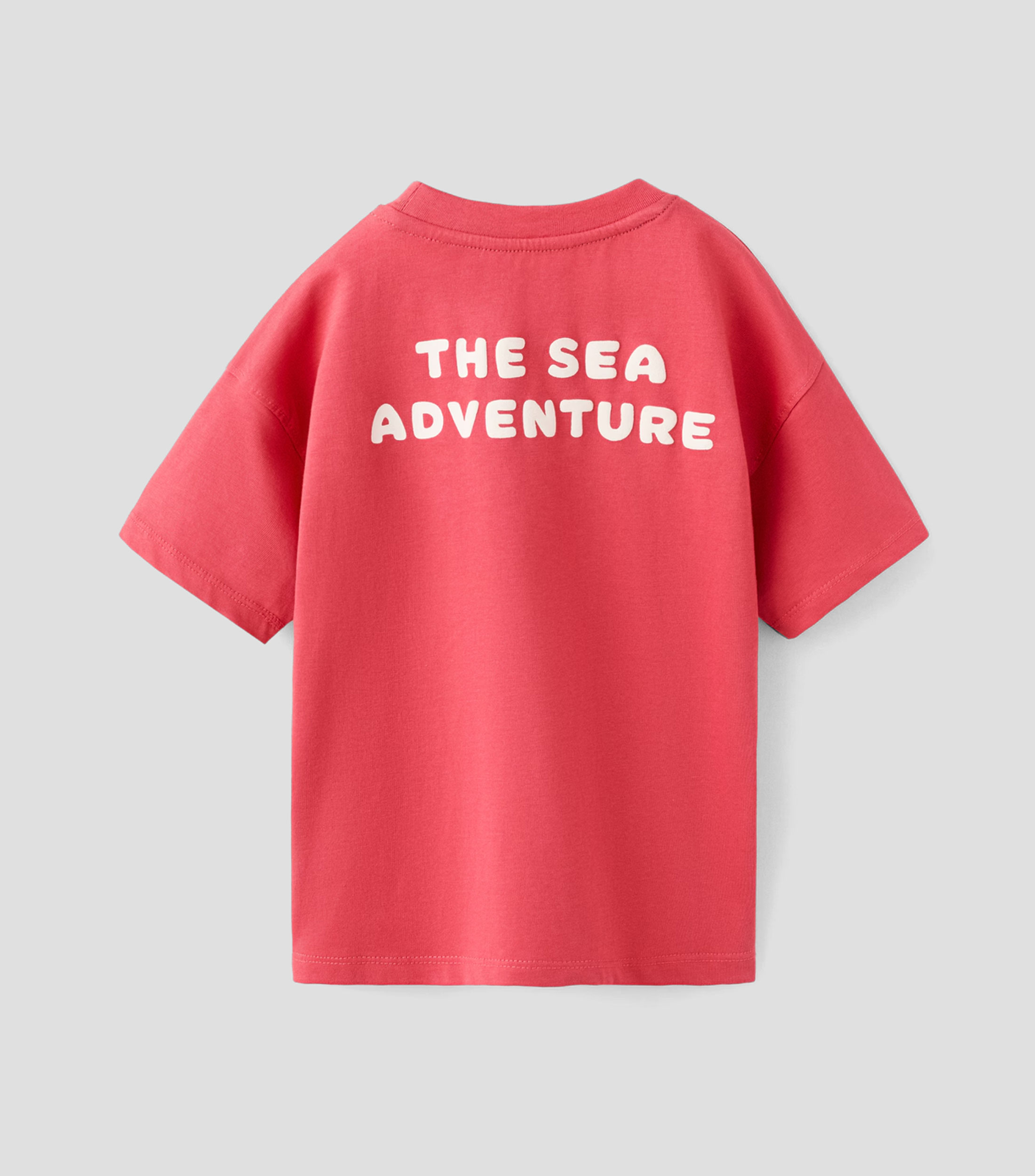 Playera cuello redondo manga corta estampada Niño