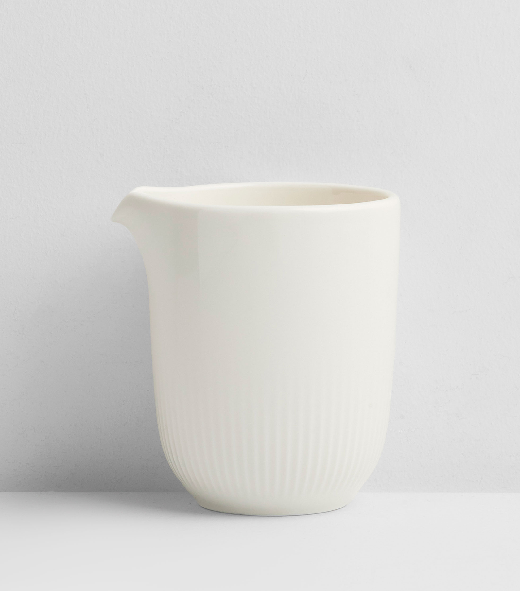 Jarra para leche Afina blanca