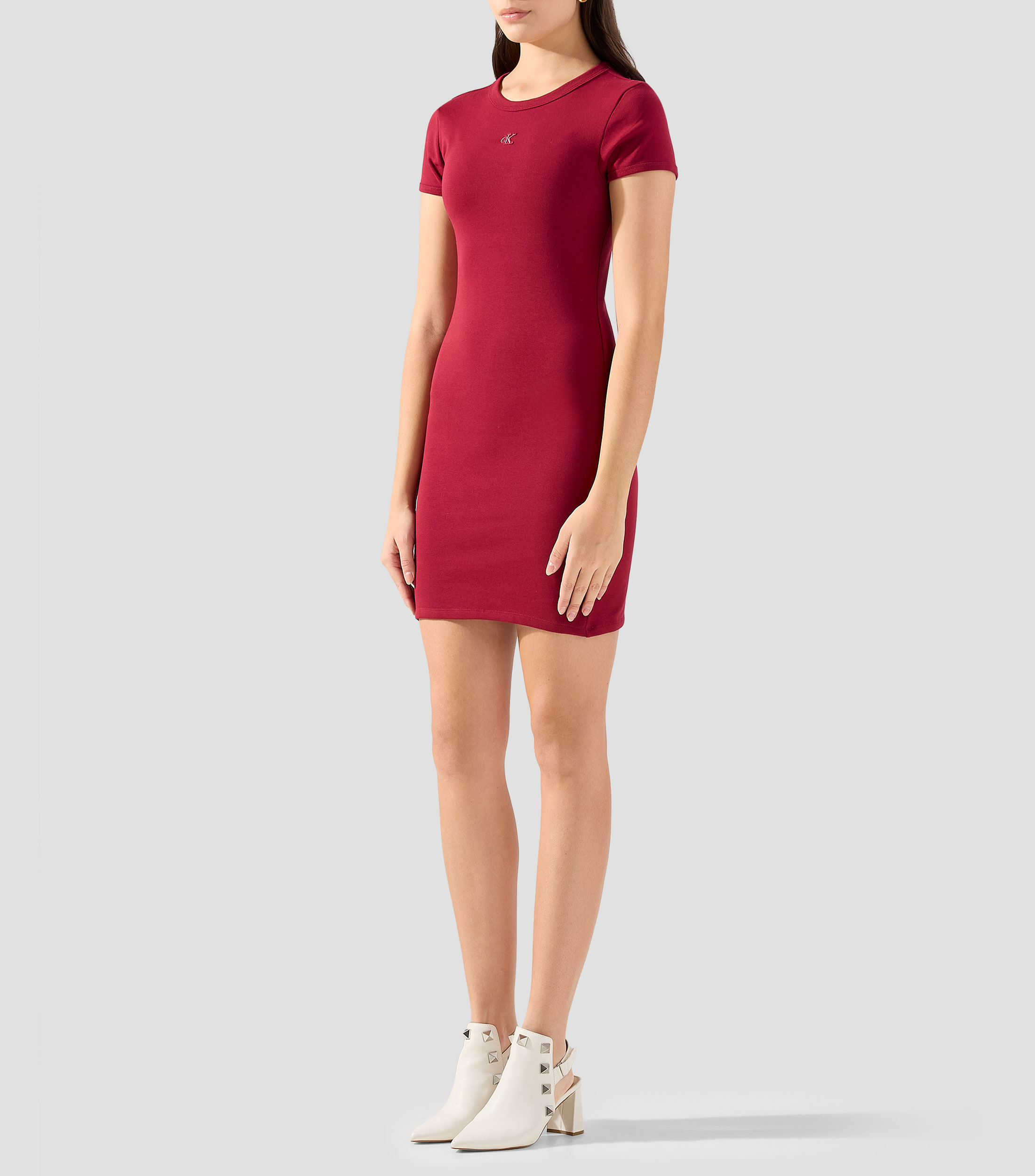 Vestido corto liso Mujer