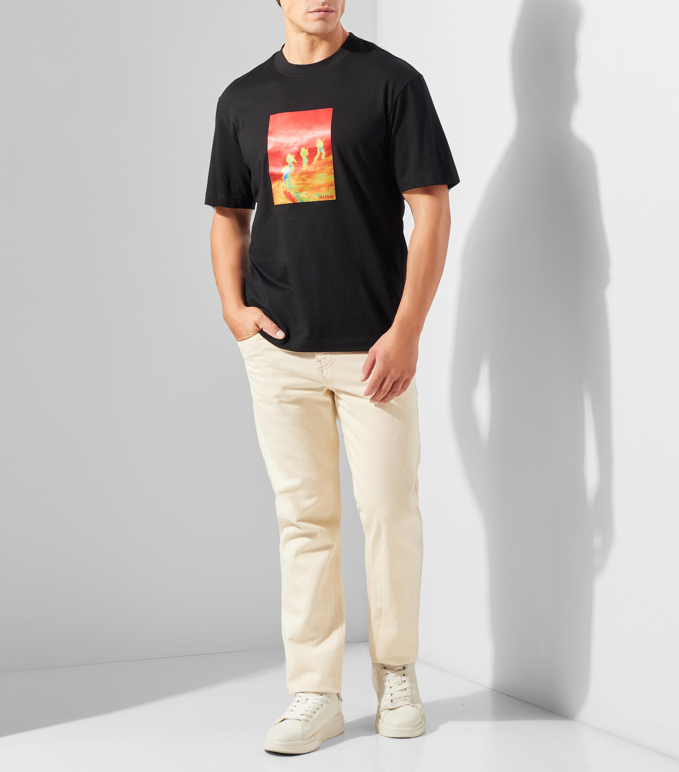 Playera cuello redondo manga corta estampada Hombre