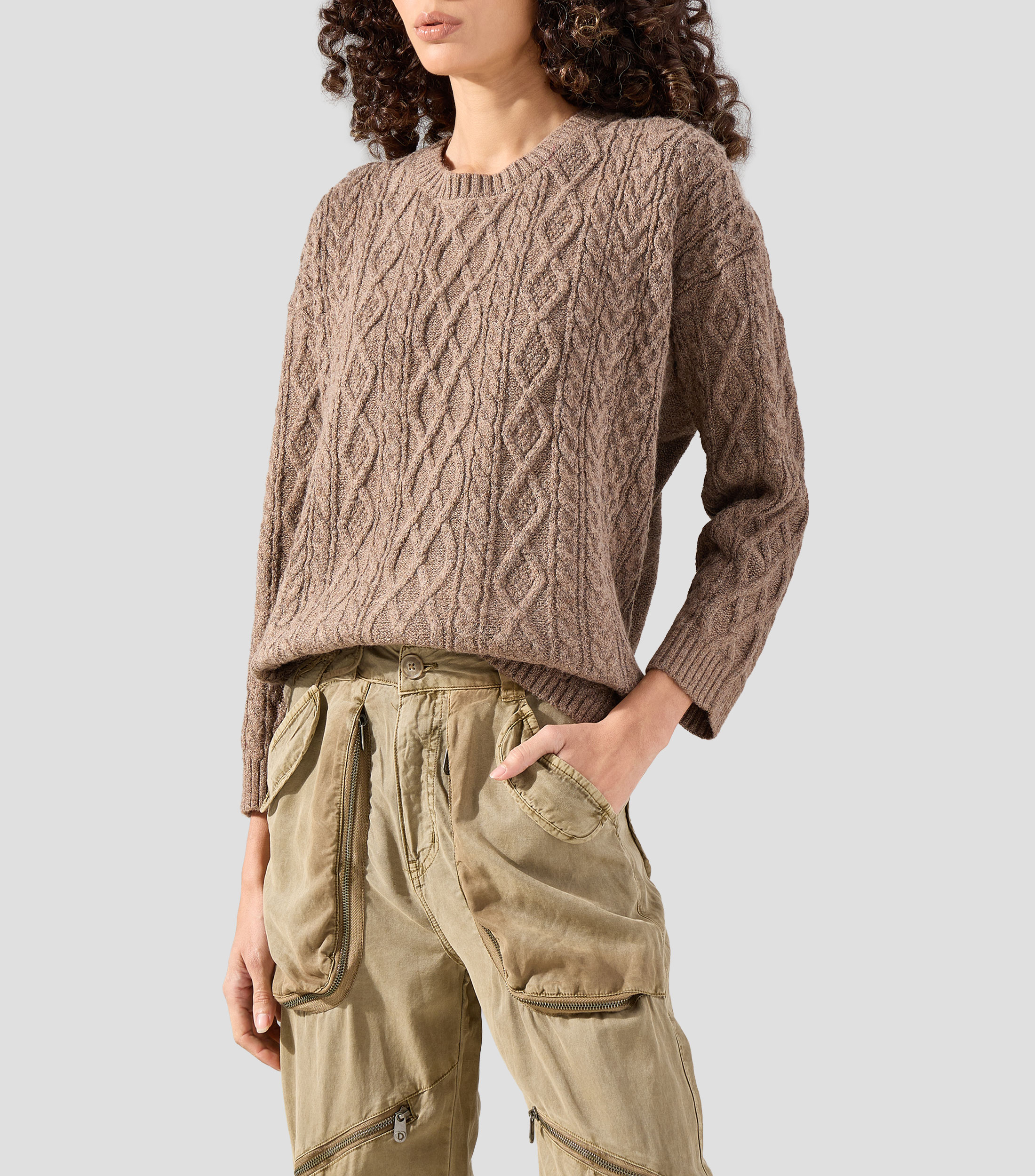 Suéter cuello redondo Mujer