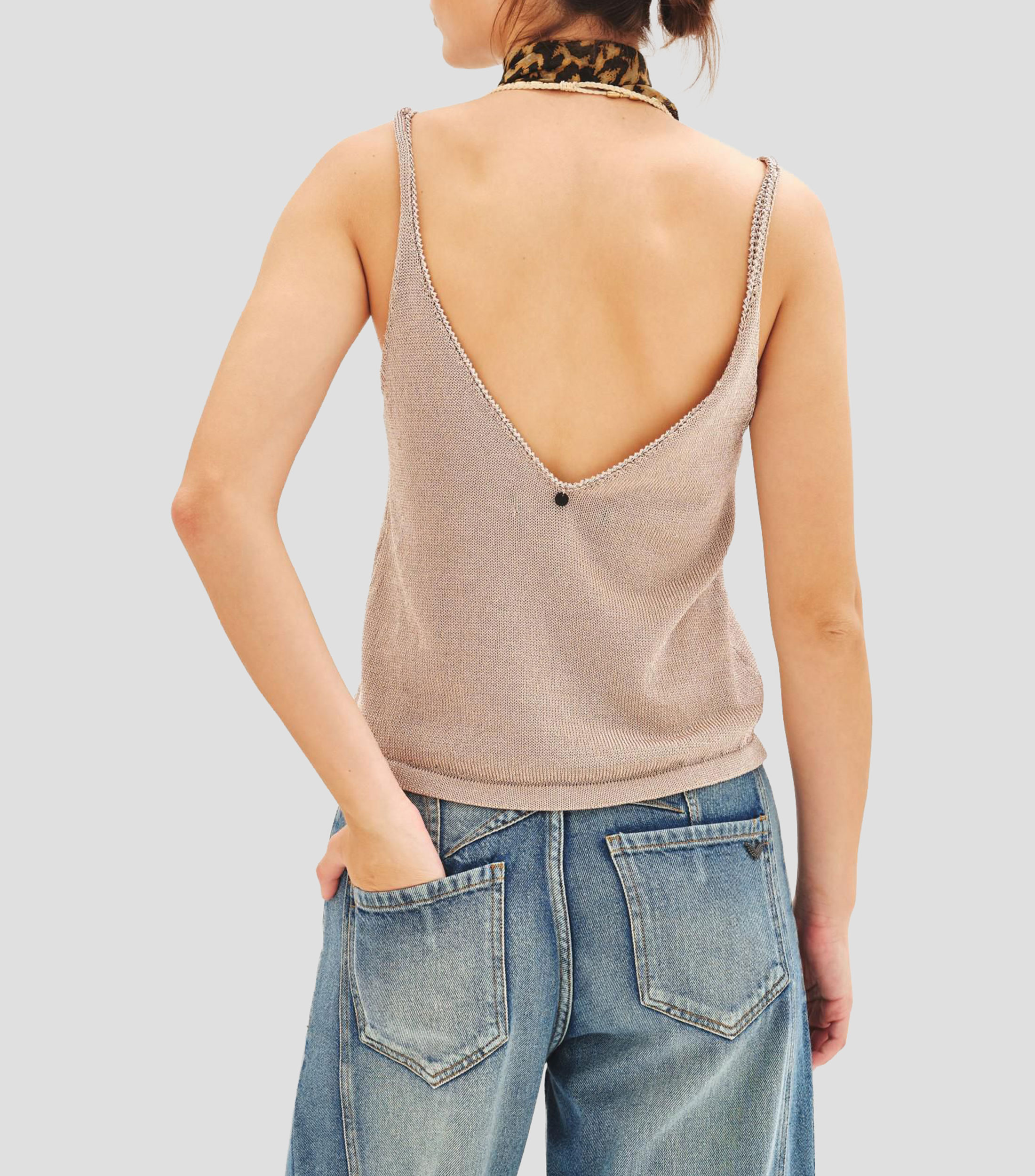 Blusa lisa sin mangas Mujer