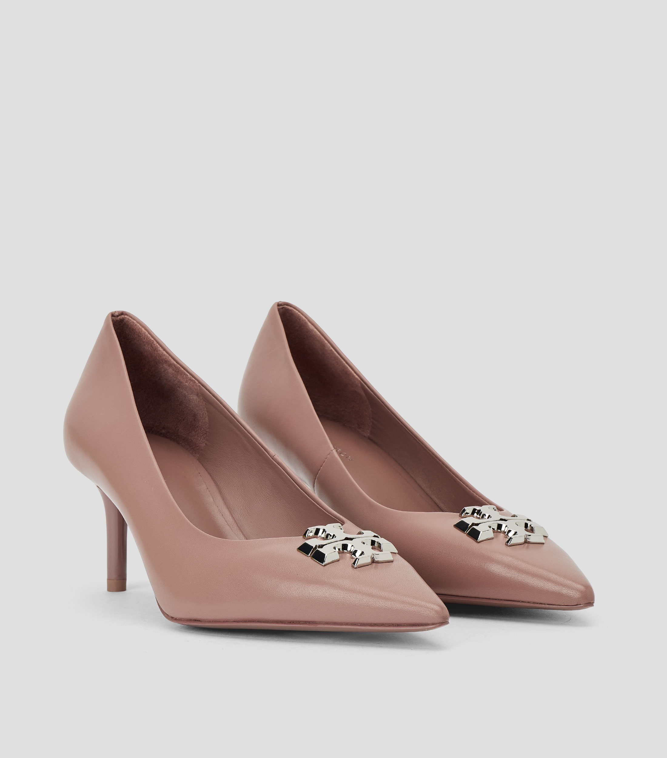 Zapatillas pump Eleanor con tacón medio delgado