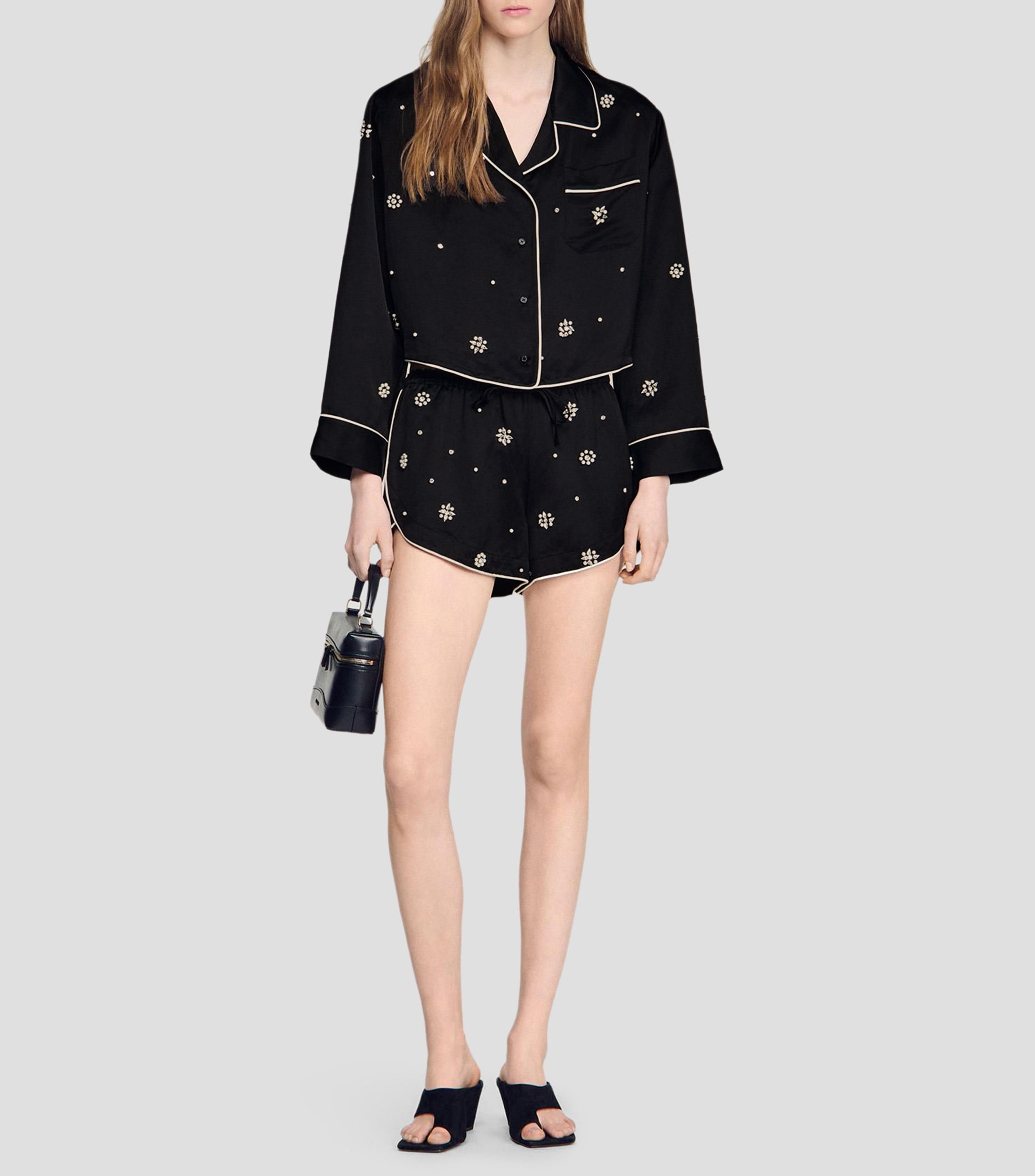 Short con pedrería Mujer