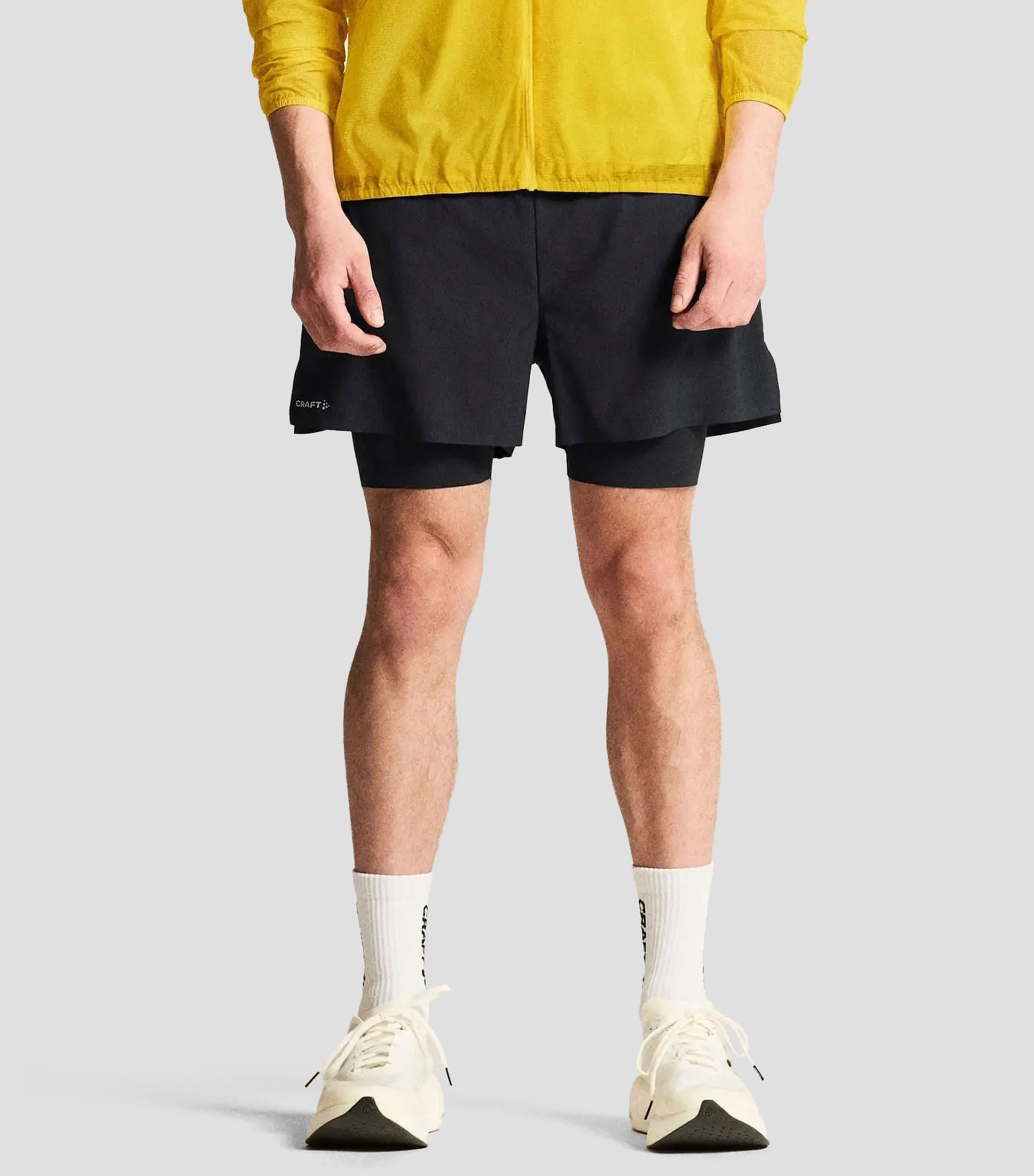Short para entrenamiento liso Hombre