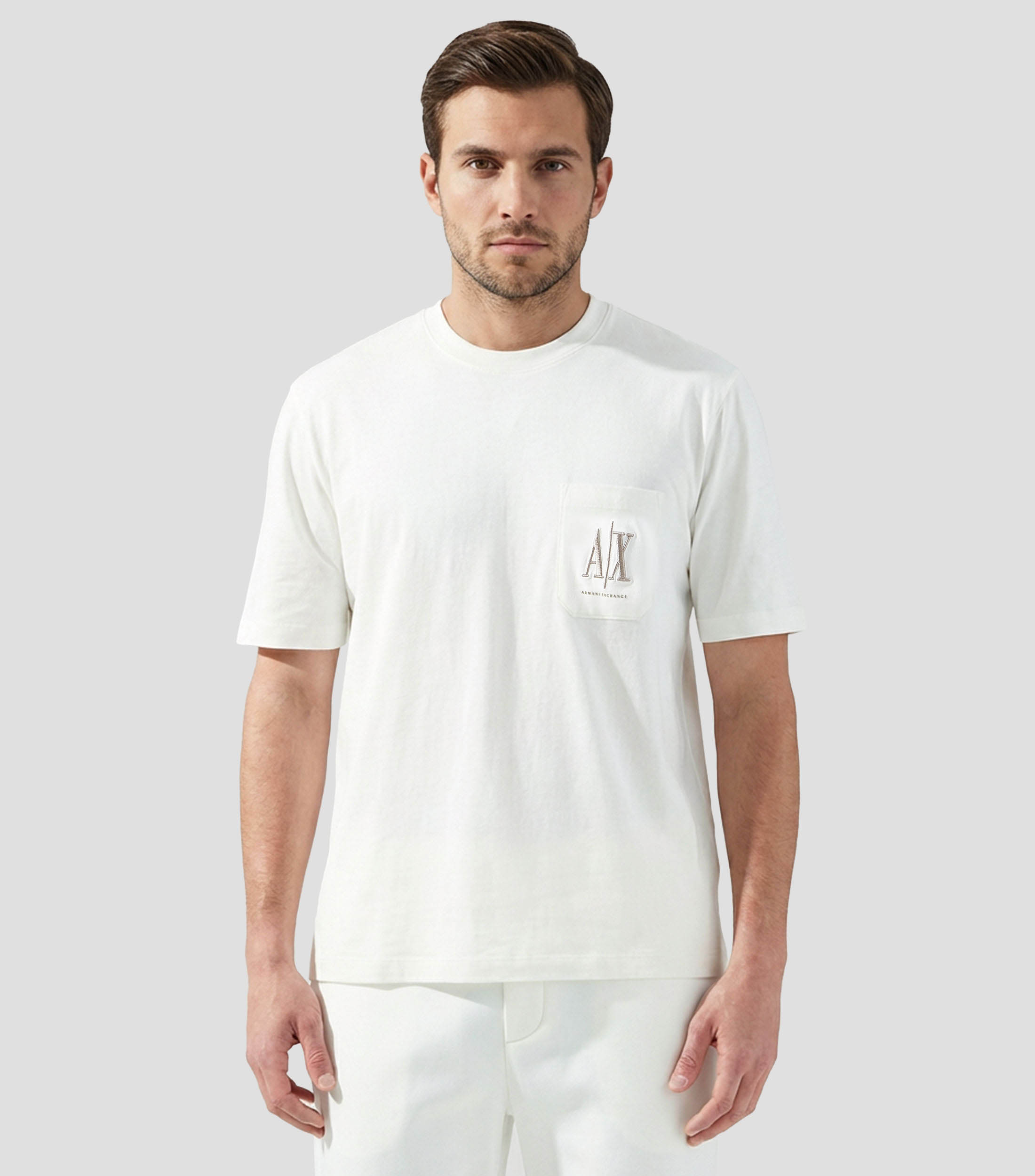 Playera cuello redondo manga corta con bolsillo Hombre