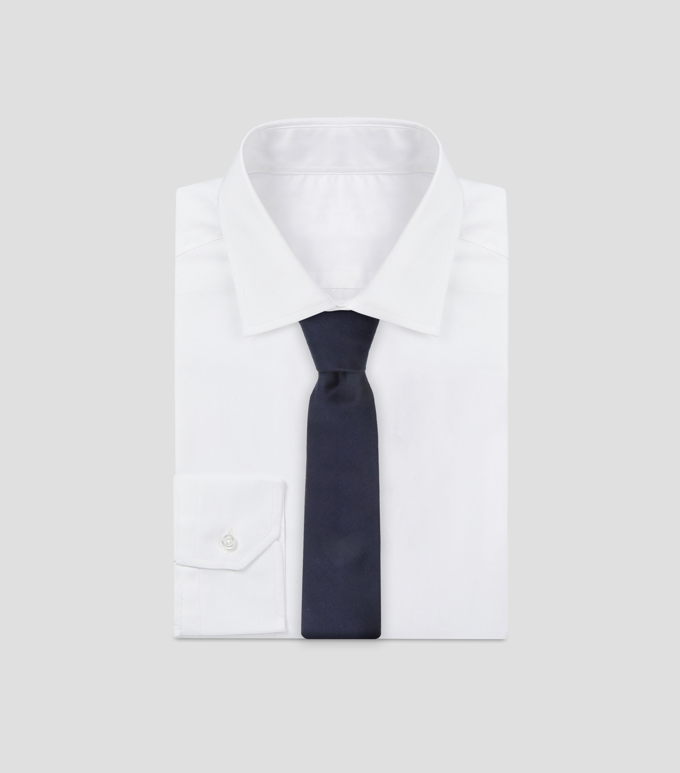 Corbata ancha en seda lisa