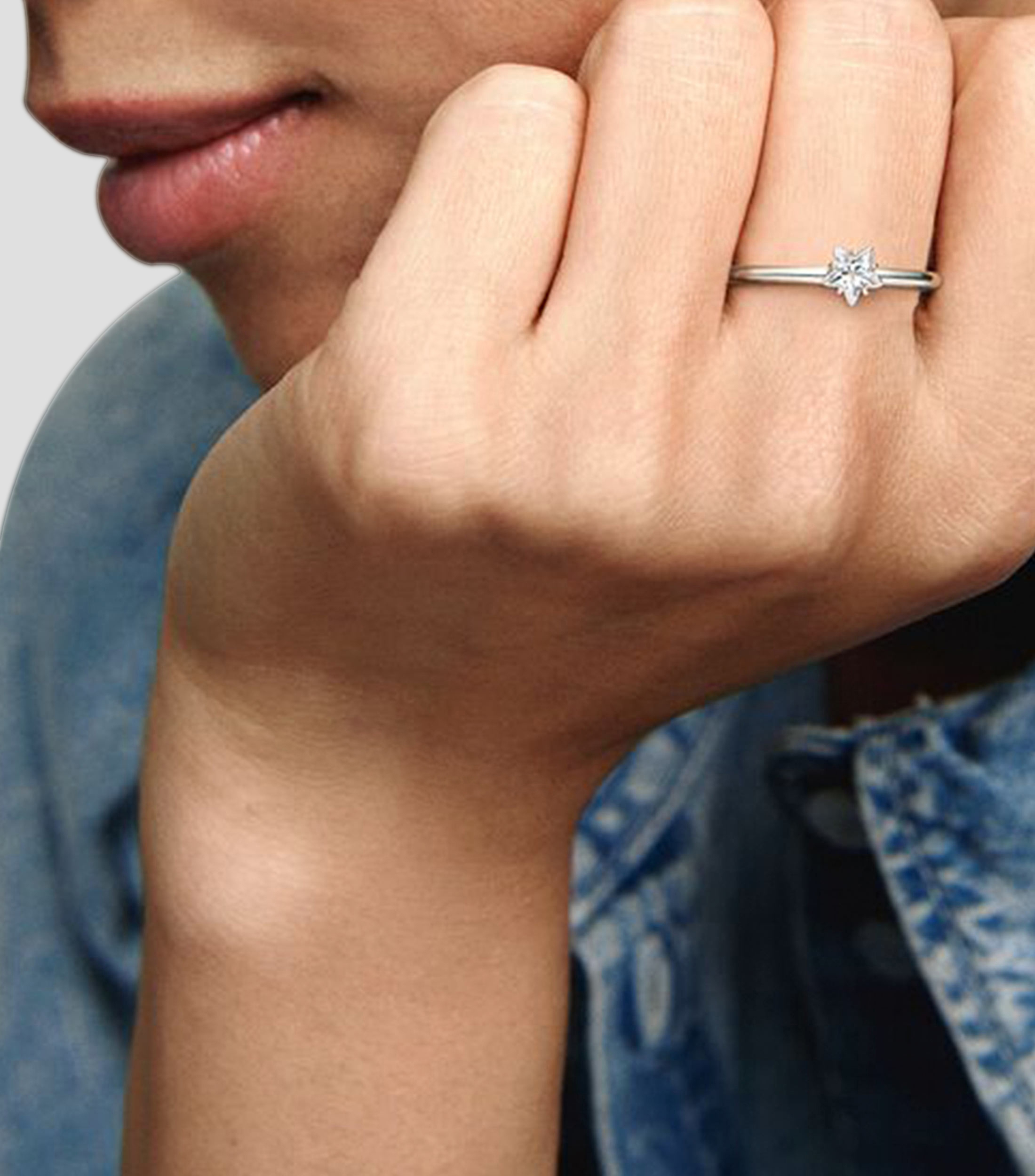 Anillo Plata .925 Estrella brillante celestial con circonitas Mujer