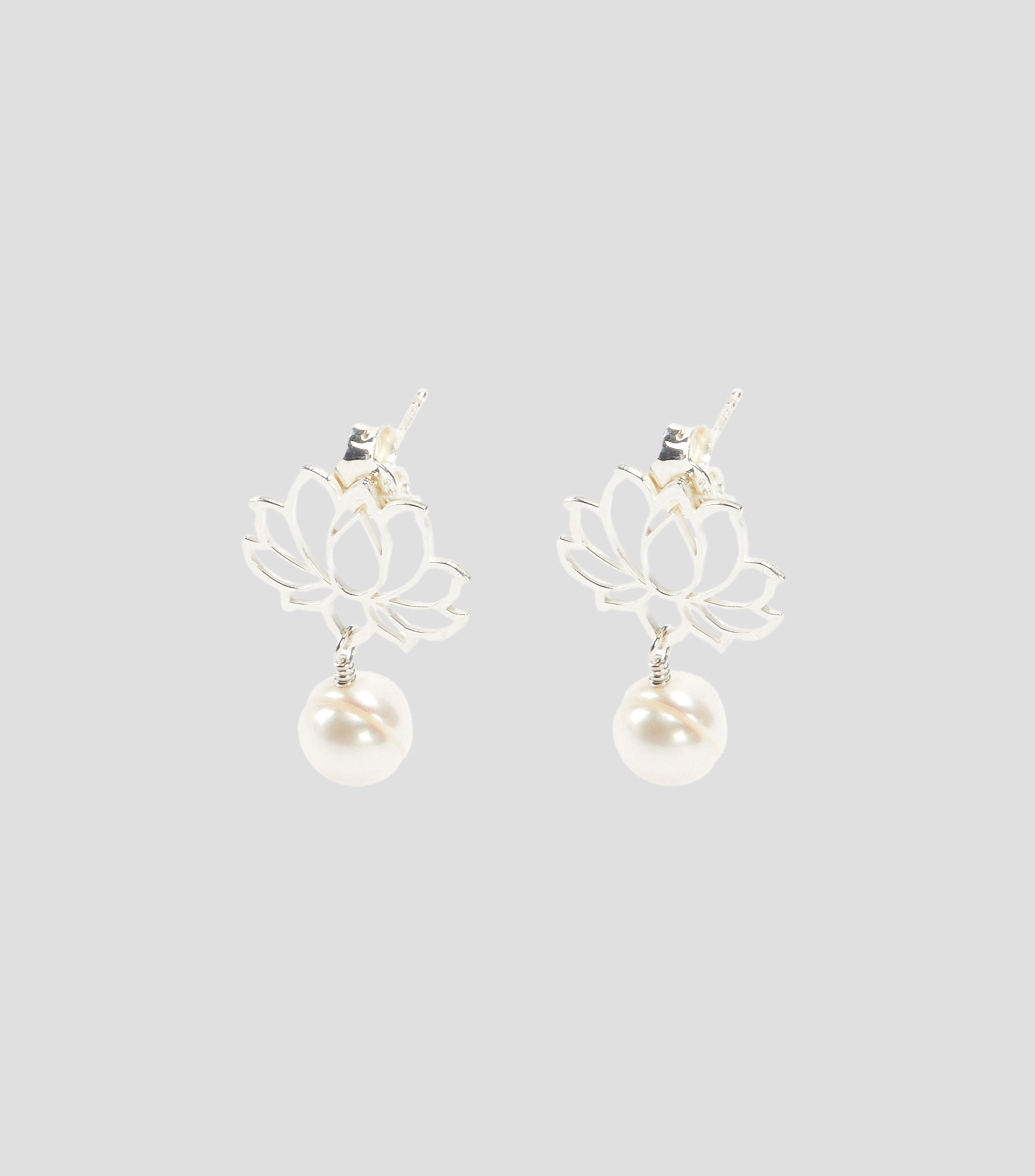 Aretes en plata .925 flor de loto Mujer