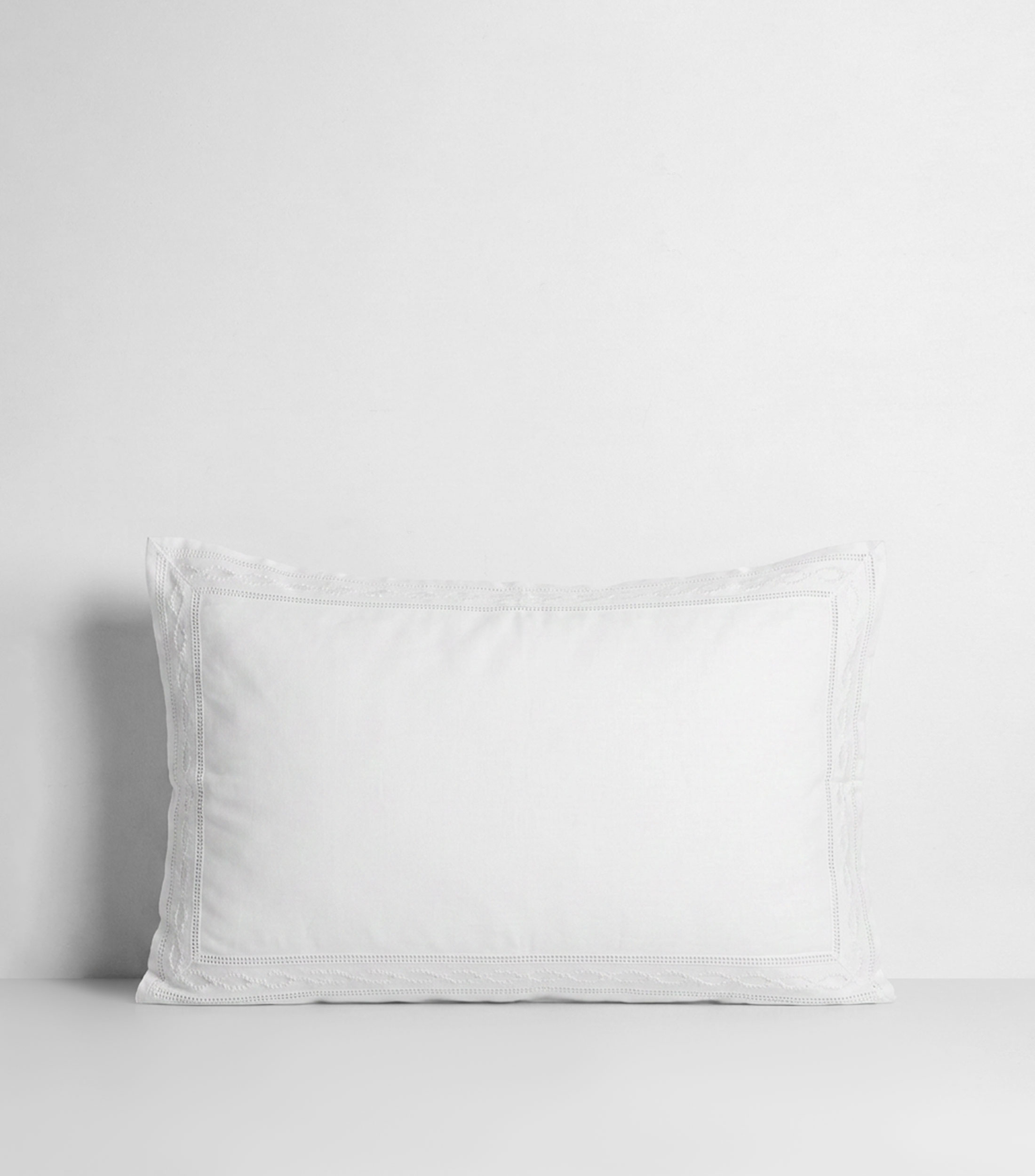 Funda de Almohada Estándar en Algodón Sylvia
