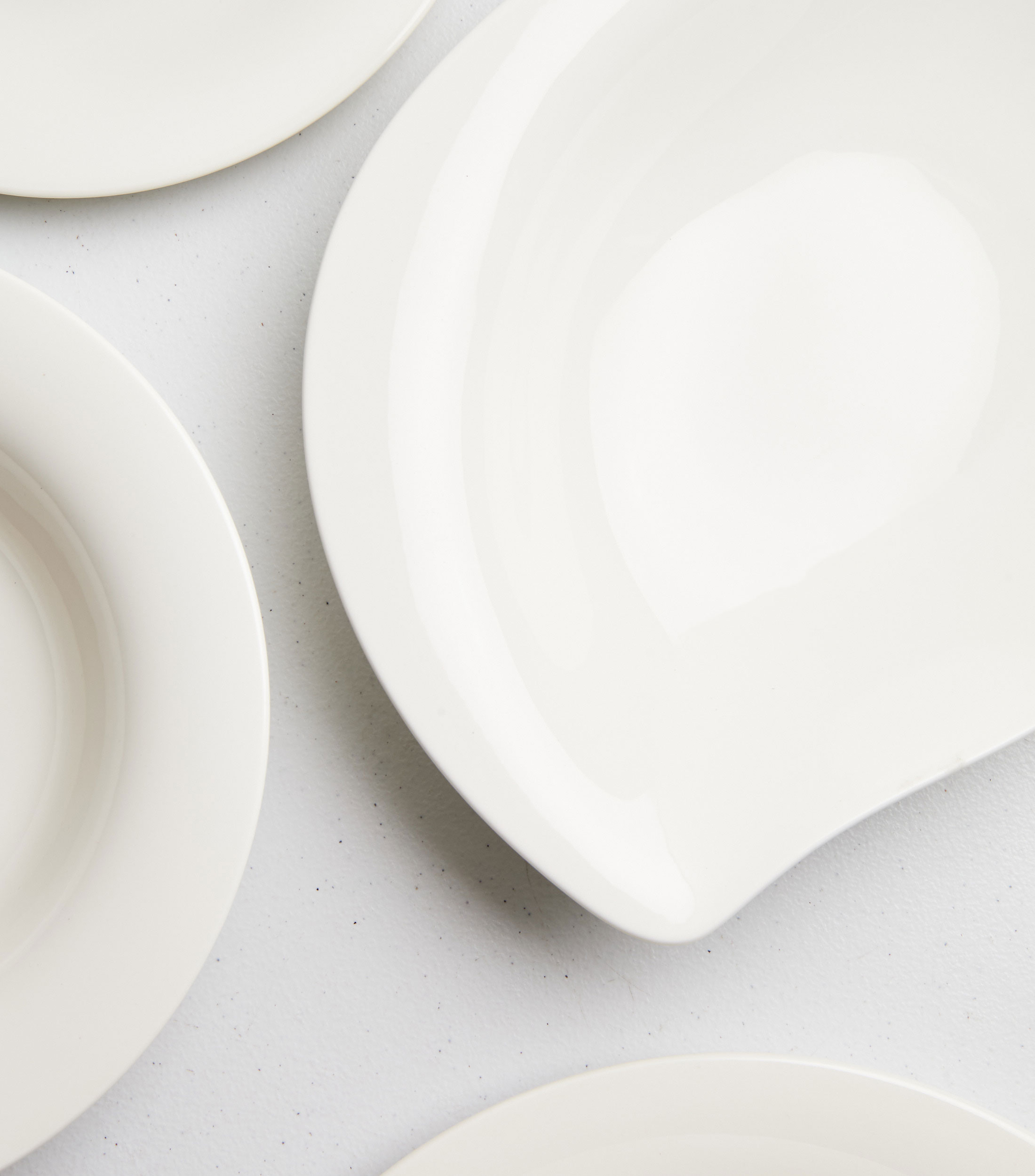 Plato Hondo New Cottage en porcelana