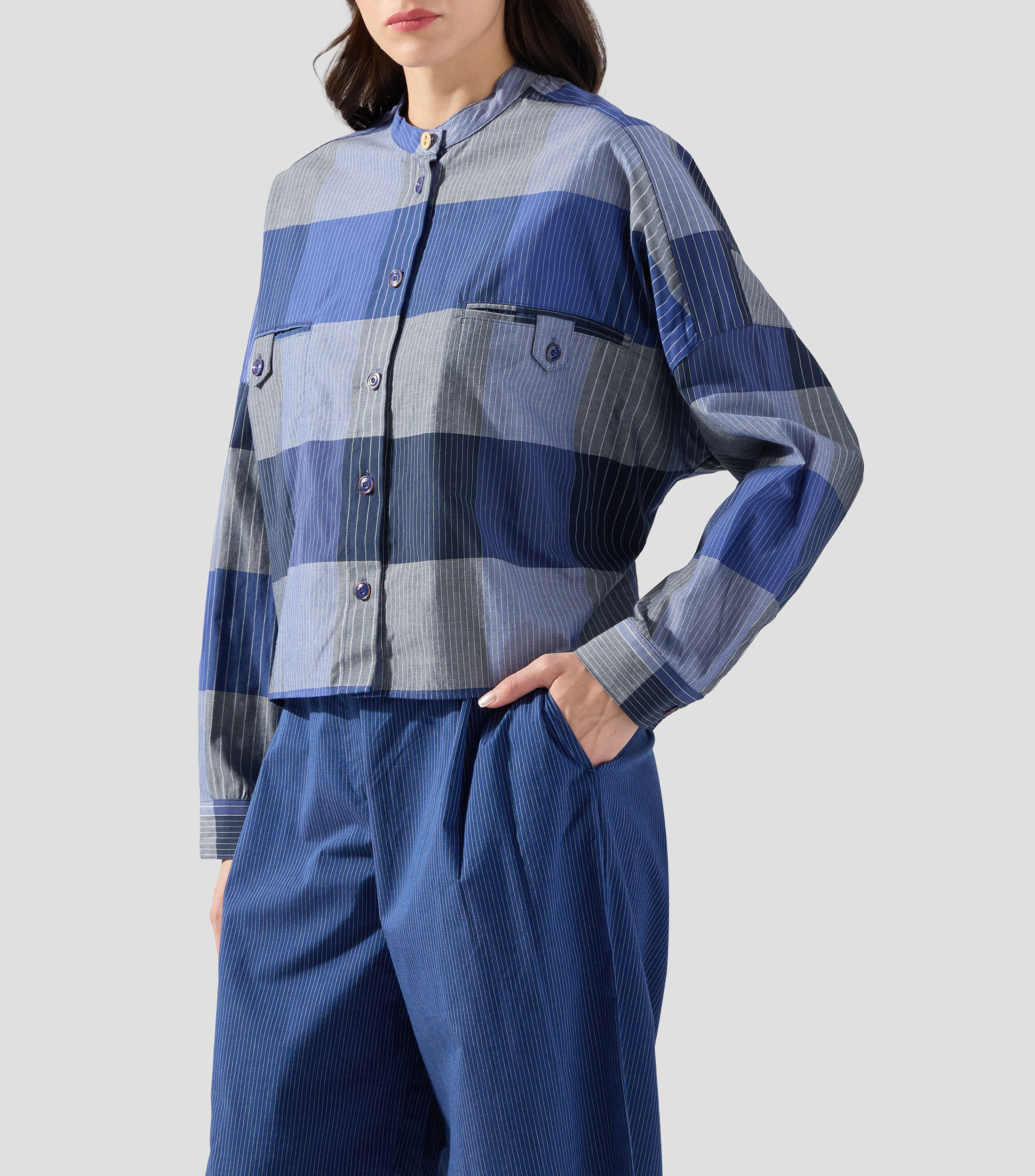 Camisa de rayas con cuello mao y manga larga Mujer