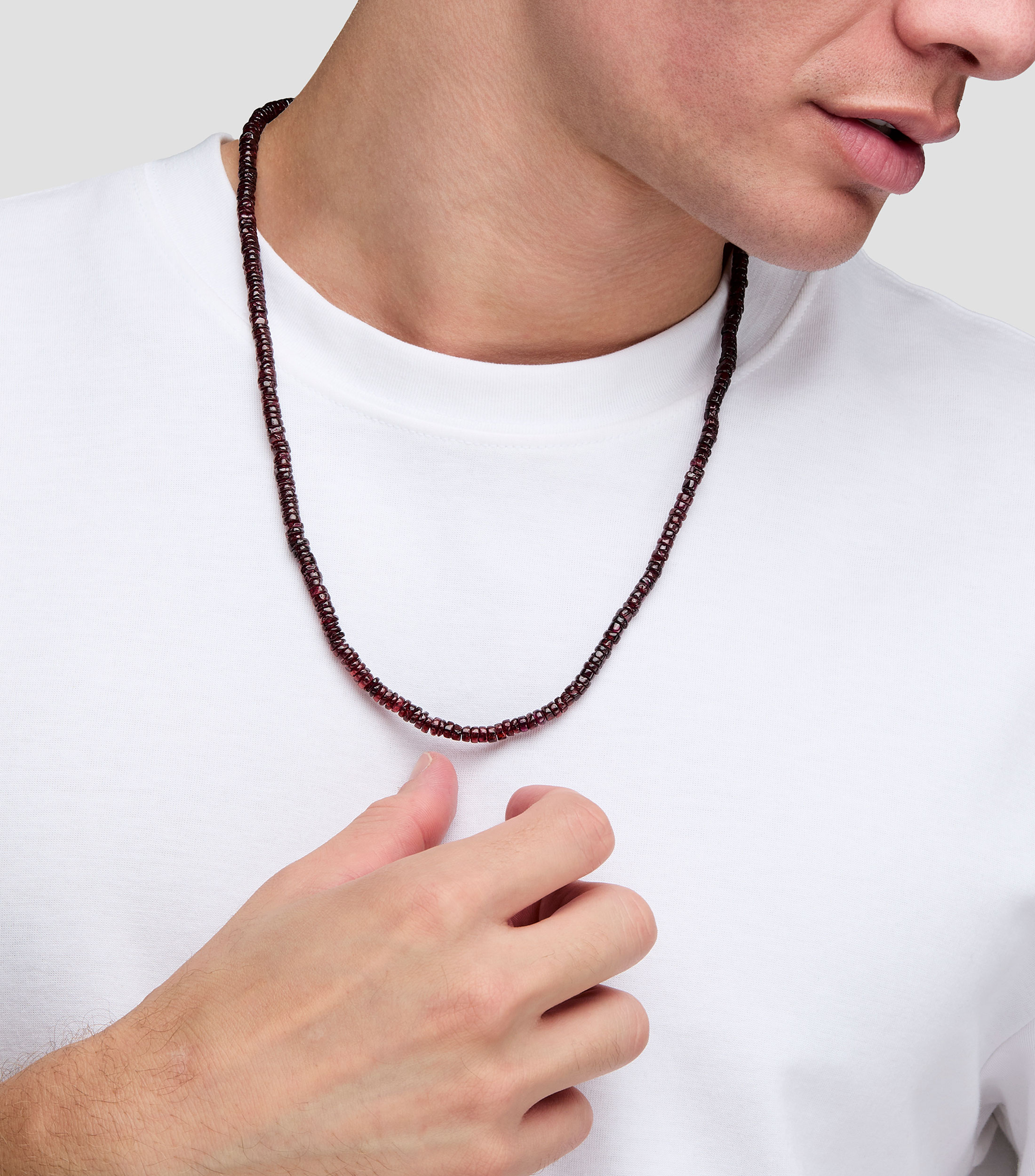 Collar Circular con Granate Hombre